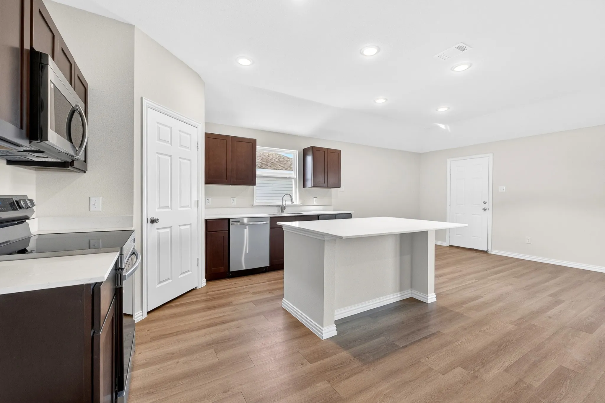 Single Family Residence For Sale in Bell County , 1003 Antelope Trail, Temple, Texas 76504, 3 Bedroom, 2 Bathroom, 2 Garage spaces, 1,401 Sqft, built in 2024, mls#21375865, Real Estate Agent in Temple, Homes For Sale in Bell county, Homes For Sale in Temple, Realtor in Temple Texas, Real Estate Brokerage Independent Realty Texas, Luminita Cordes Realtor