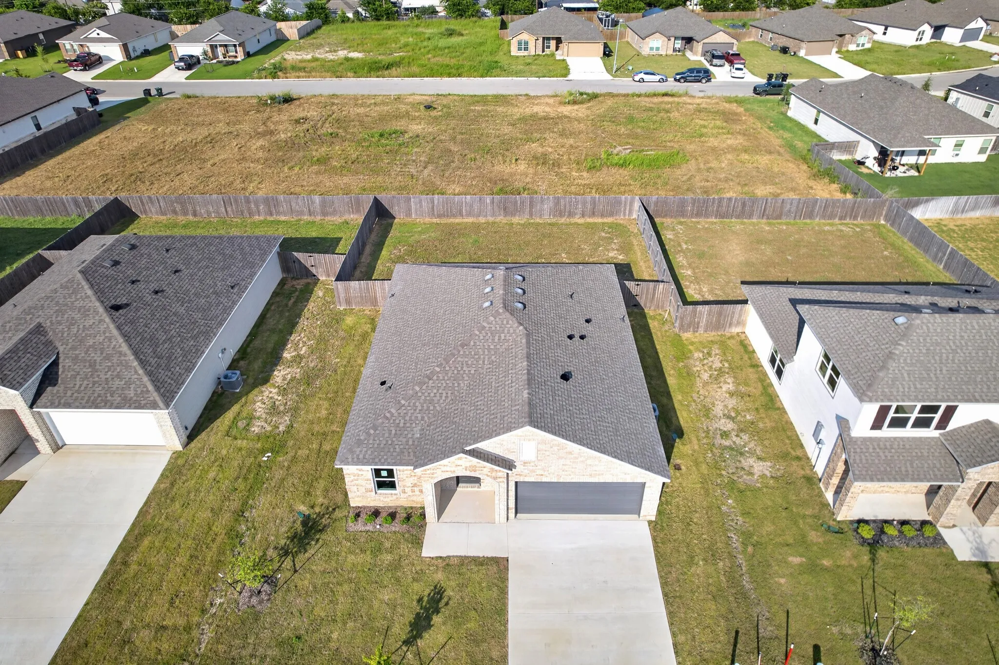 Single Family Residence For Sale in Bell County , 1003 Antelope Trail, Temple, Texas 76504, 3 Bedroom, 2 Bathroom, 2 Garage spaces, 1,401 Sqft, built in 2024, mls#21375865, Real Estate Agent in Temple, Homes For Sale in Bell county, Homes For Sale in Temple, Realtor in Temple Texas, Real Estate Brokerage Independent Realty Texas, Luminita Cordes Realtor