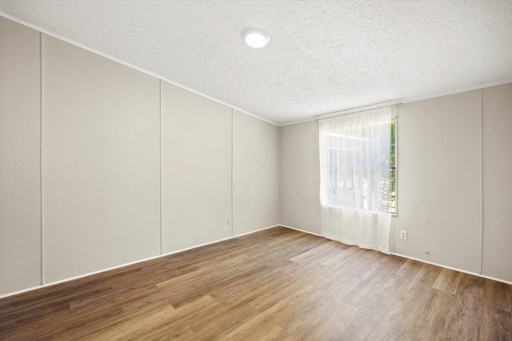 Single Family Residence For Sale in Hood County , 1709 Powell Cemetery Road, Tolar, Texas 76476, 4 Bedroom, 2 Bathroom, 2 Garage spaces, 2,184 Sqft, built in 1997, mls#21376732, Real Estate Agent in Tolar, Homes For Sale in Hood county, Homes For Sale in Tolar, Realtor in Tolar Texas, Real Estate Brokerage Independent Realty Texas, Luminita Cordes Realtor