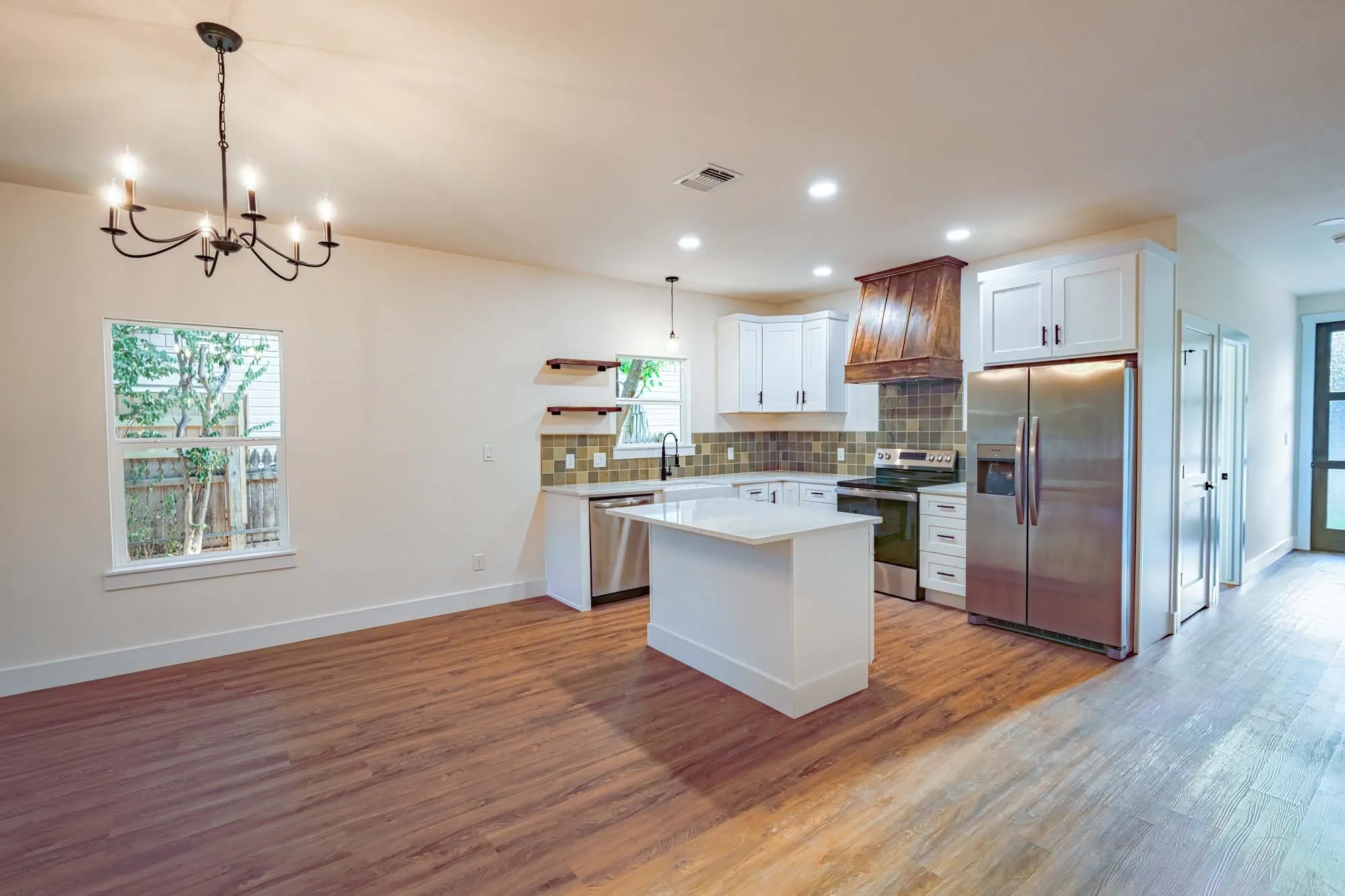 Single Family Residence For Sale in Parker County , 321 S Rusk, Weatherford, Texas 76086, 3 Bedroom, 2 Bathroom, 2 Garage spaces, 1,408 Sqft, built in 2026, mls#21375360, Real Estate Agent in Weatherford, Homes For Sale in Parker county, Homes For Sale in Weatherford, Realtor in Weatherford Texas, Real Estate Brokerage Independent Realty Texas, Luminita Cordes Realtor