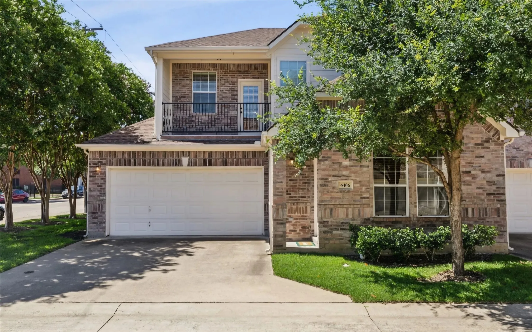 Single Family Residence For Rent in Collin County , 6406 Shakespeare Place, Dallas, Texas 75252, 3 Bedroom, 3 Bathroom, 2 Garage spaces, 2,243 Sqft, built in 2008, mls#21376707, Real Estate Agent in Dallas, Homes For Rent in Collin county, Homes For Rent in Dallas, Realtor in Dallas Texas, Real Estate Brokerage Independent Realty Texas, Luminita Cordes Realtor