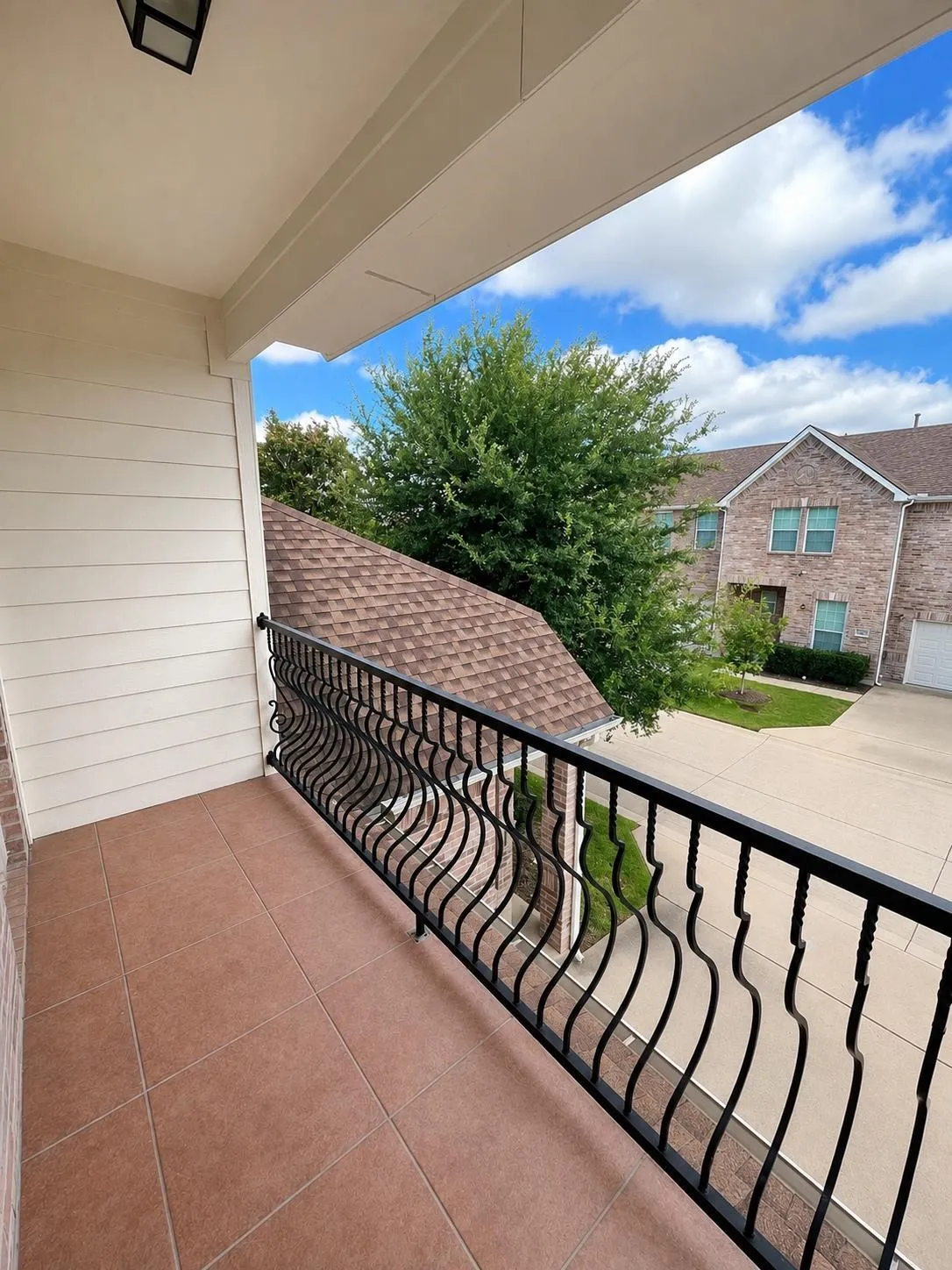 Single Family Residence For Rent in Collin County , 6406 Shakespeare Place, Dallas, Texas 75252, 3 Bedroom, 3 Bathroom, 2 Garage spaces, 2,243 Sqft, built in 2008, mls#21376707, Real Estate Agent in Dallas, Homes For Rent in Collin county, Homes For Rent in Dallas, Realtor in Dallas Texas, Real Estate Brokerage Independent Realty Texas, Luminita Cordes Realtor