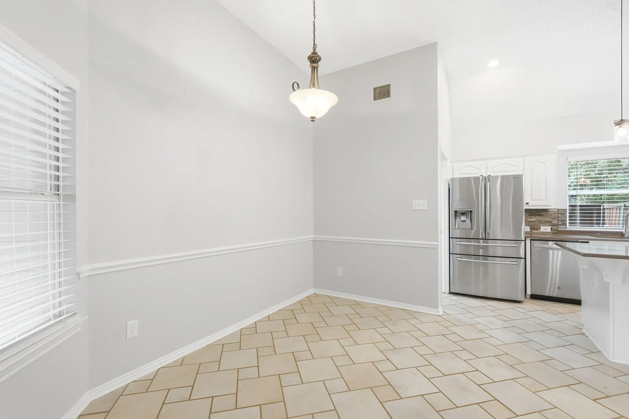 Single Family Residence For Sale in Collin County , 301 Belvedere Drive, Allen, Texas 75013, 4 Bedroom, 3 Bathroom, 2 Garage spaces, 2,514 Sqft, built in 1994, mls#21375588, Real Estate Agent in Allen, Homes For Sale in Collin county, Homes For Sale in Allen, Realtor in Allen Texas, Real Estate Brokerage Independent Realty Texas, Luminita Cordes Realtor