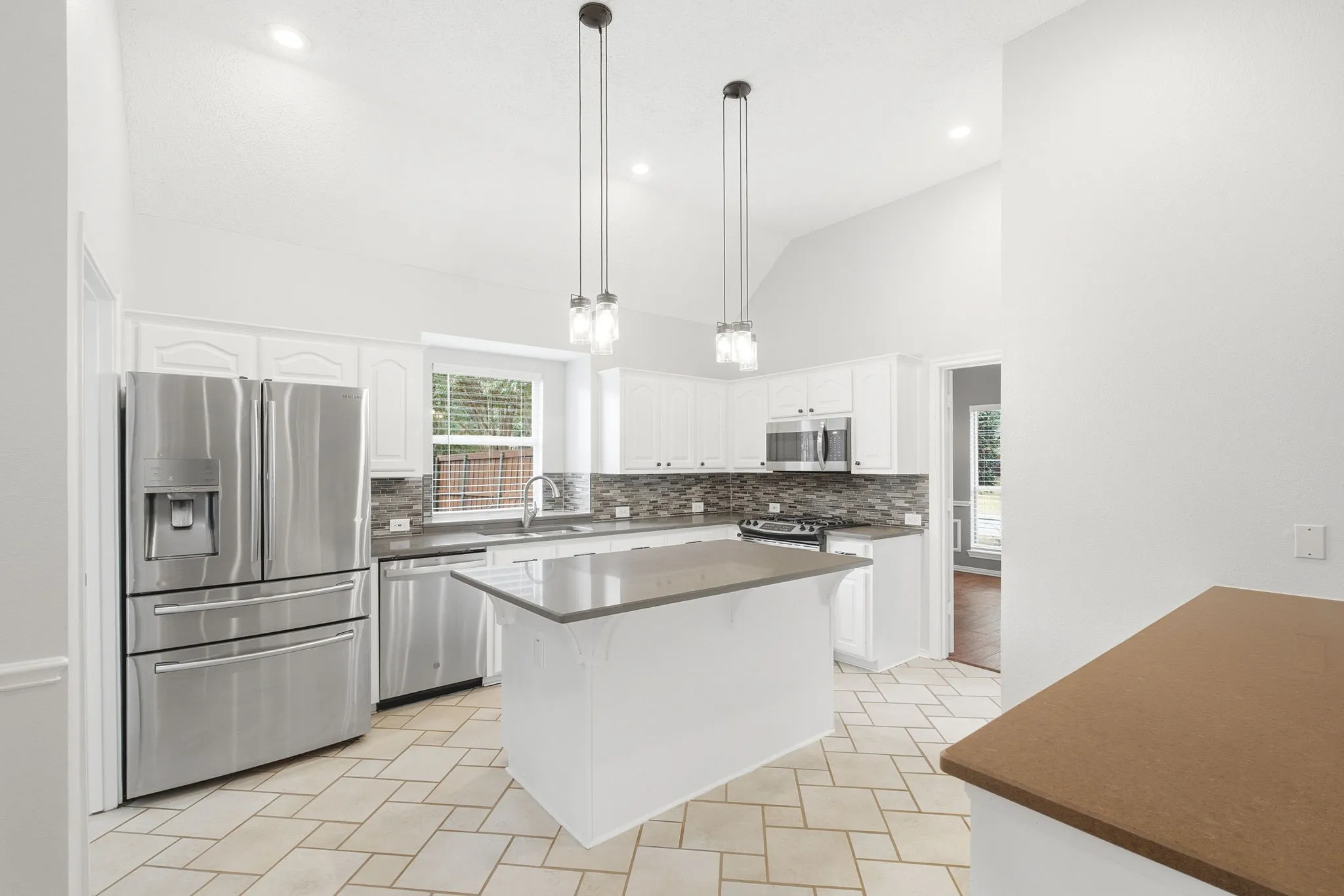 Single Family Residence For Sale in Collin County , 301 Belvedere Drive, Allen, Texas 75013, 4 Bedroom, 3 Bathroom, 2 Garage spaces, 2,514 Sqft, built in 1994, mls#21375588, Real Estate Agent in Allen, Homes For Sale in Collin county, Homes For Sale in Allen, Realtor in Allen Texas, Real Estate Brokerage Independent Realty Texas, Luminita Cordes Realtor