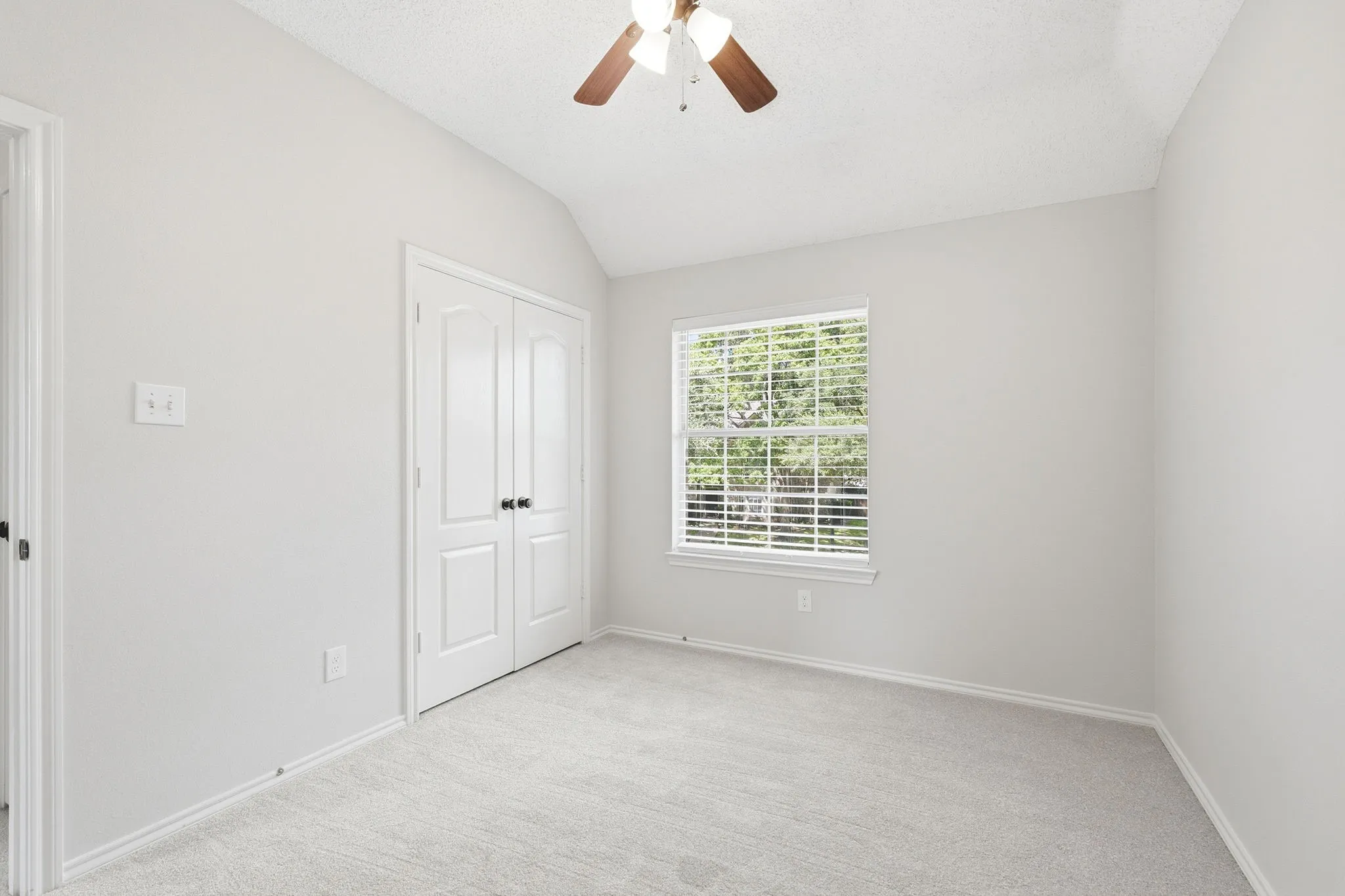 Single Family Residence For Sale in Collin County , 301 Belvedere Drive, Allen, Texas 75013, 4 Bedroom, 3 Bathroom, 2 Garage spaces, 2,514 Sqft, built in 1994, mls#21375588, Real Estate Agent in Allen, Homes For Sale in Collin county, Homes For Sale in Allen, Realtor in Allen Texas, Real Estate Brokerage Independent Realty Texas, Luminita Cordes Realtor
