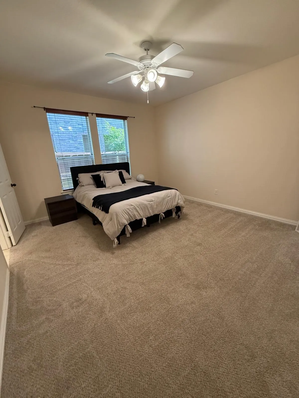 Single Family Residence For Sale in Collin County , 6406 Shakespeare Place, Dallas, Texas 75252, 3 Bedroom, 3 Bathroom, 2 Garage spaces, 2,243 Sqft, built in 2008, mls#21376677, Real Estate Agent in Dallas, Homes For Sale in Collin county, Homes For Sale in Dallas, Realtor in Dallas Texas, Real Estate Brokerage Independent Realty Texas, Luminita Cordes Realtor
