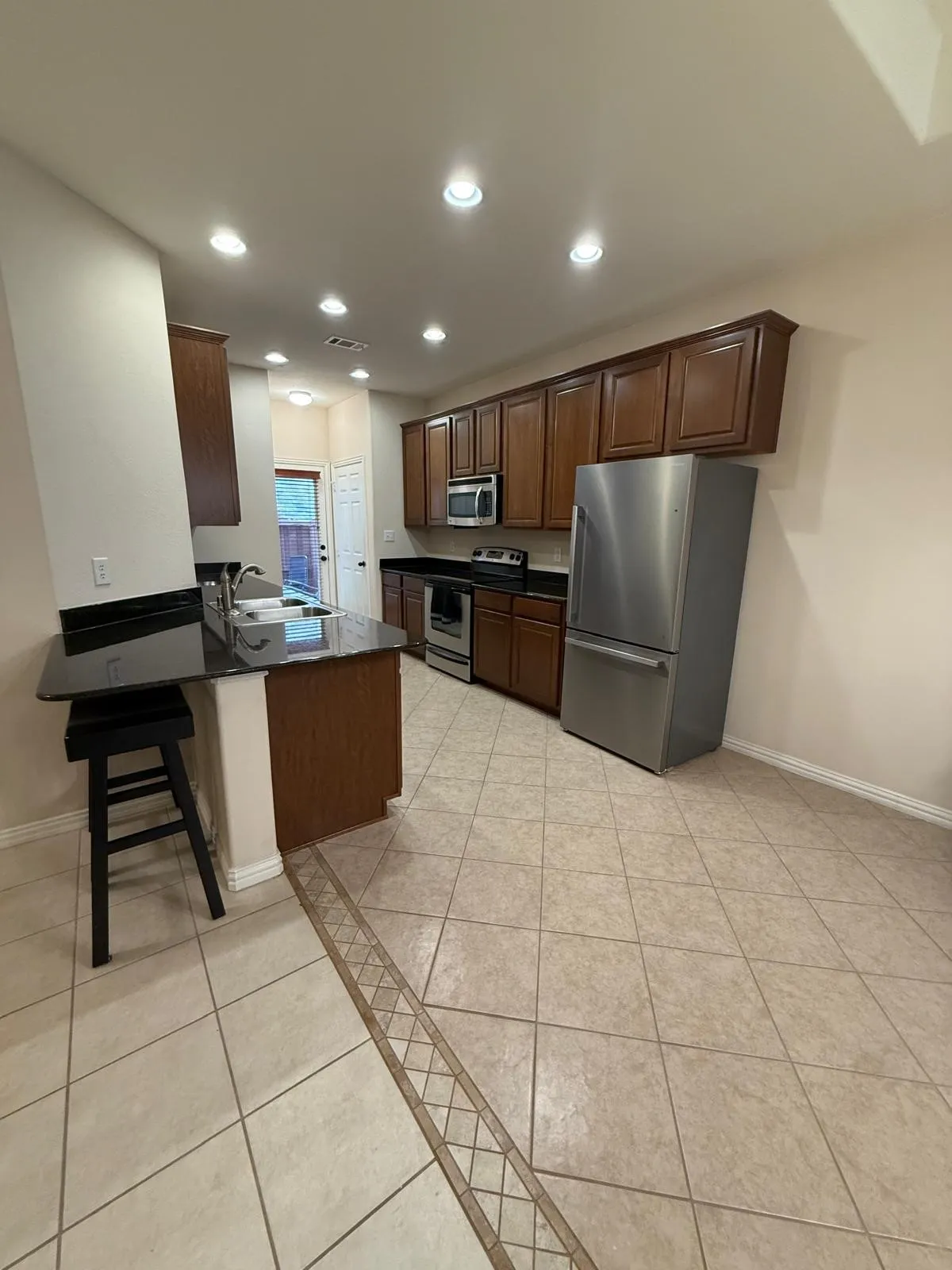 Single Family Residence For Sale in Collin County , 6406 Shakespeare Place, Dallas, Texas 75252, 3 Bedroom, 3 Bathroom, 2 Garage spaces, 2,243 Sqft, built in 2008, mls#21376677, Real Estate Agent in Dallas, Homes For Sale in Collin county, Homes For Sale in Dallas, Realtor in Dallas Texas, Real Estate Brokerage Independent Realty Texas, Luminita Cordes Realtor