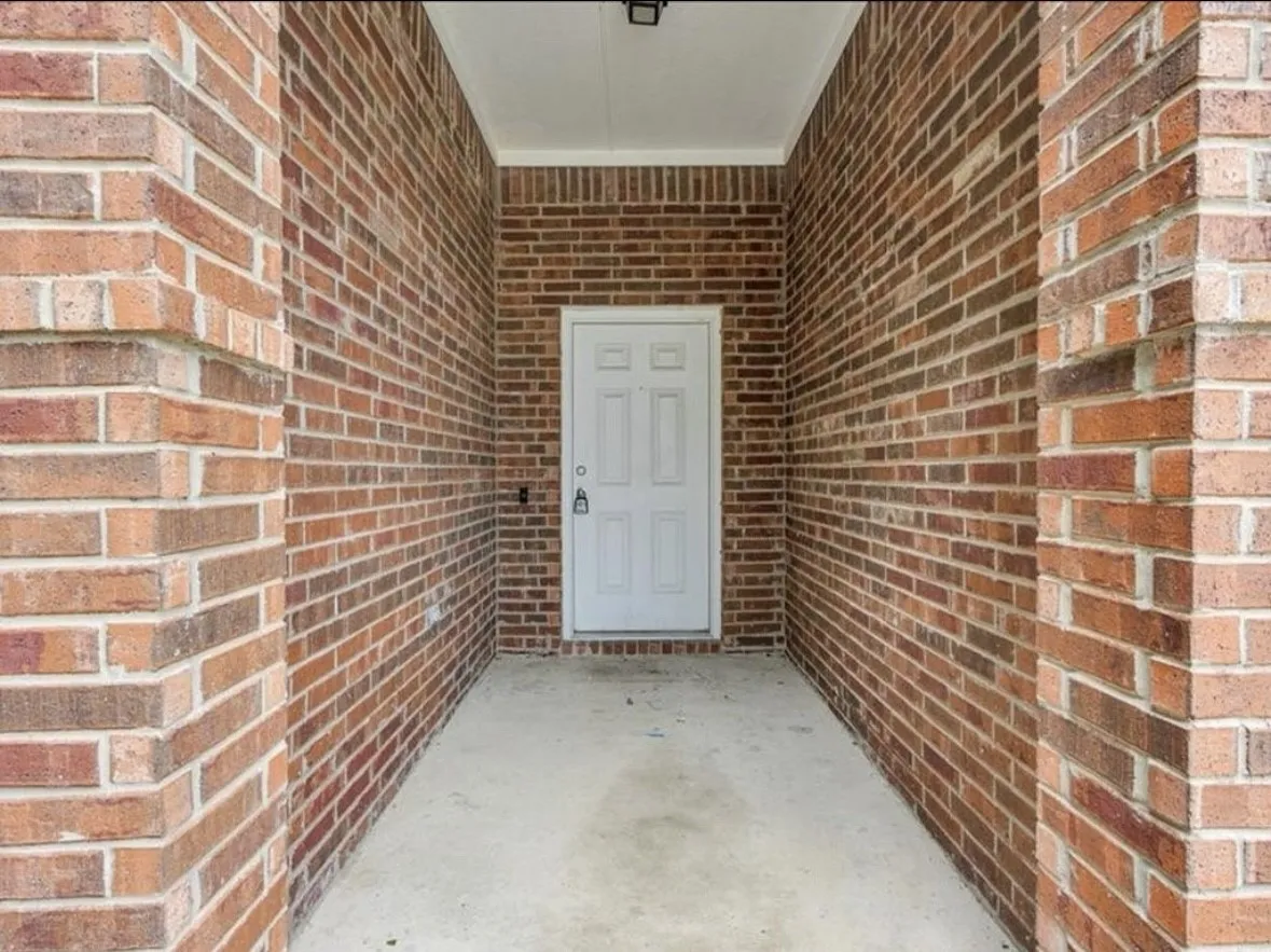 Single Family Residence For Rent in Tarrant County , 5805 World Champion Court, Fort Worth, Texas 76179, 3 Bedroom, 2 Bathroom, 2 Garage spaces, 1,360 Sqft, built in 2006, mls#21376719, Real Estate Agent in Fort Worth, Homes For Rent in Tarrant county, Homes For Rent in Fort Worth, Realtor in Fort Worth Texas, Real Estate Brokerage Independent Realty Texas, Luminita Cordes Realtor
