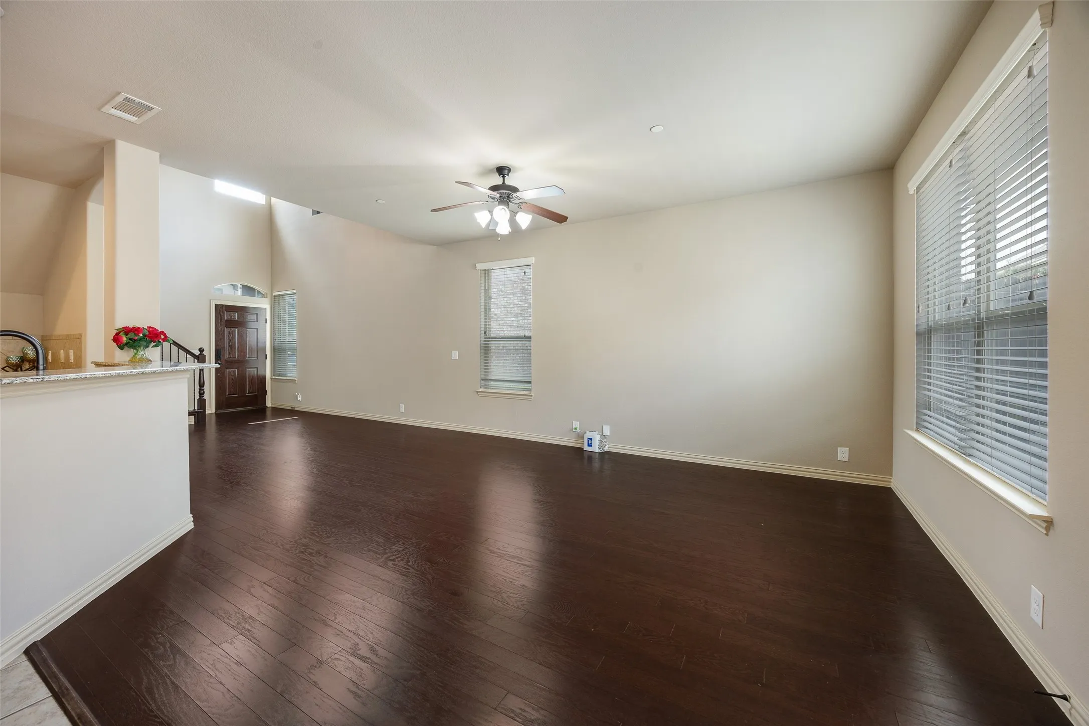 Townhouse For Rent in Collin County , 878 Caballero Drive, Allen, Texas 75013, 3 Bedroom, 3 Bathroom, 2 Garage spaces, 2,000 Sqft, built in 2013, mls#21373437, Real Estate Agent in Allen, Homes For Rent in Collin county, Homes For Rent in Allen, Realtor in Allen Texas, Real Estate Brokerage Independent Realty Texas, Luminita Cordes Realtor