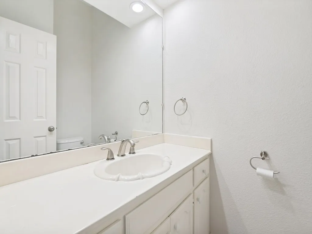 Single Family Residence For Rent in Denton County , 4620 Dusk Meadow Drive, Carrollton, Texas 75010, 4 Bedroom, 3 Bathroom, 2 Garage spaces, 2,353 Sqft, built in 1992, mls#21376744, Real Estate Agent in Carrollton, Homes For Rent in Denton county, Homes For Rent in Carrollton, Realtor in Carrollton Texas, Real Estate Brokerage Independent Realty Texas, Luminita Cordes Realtor