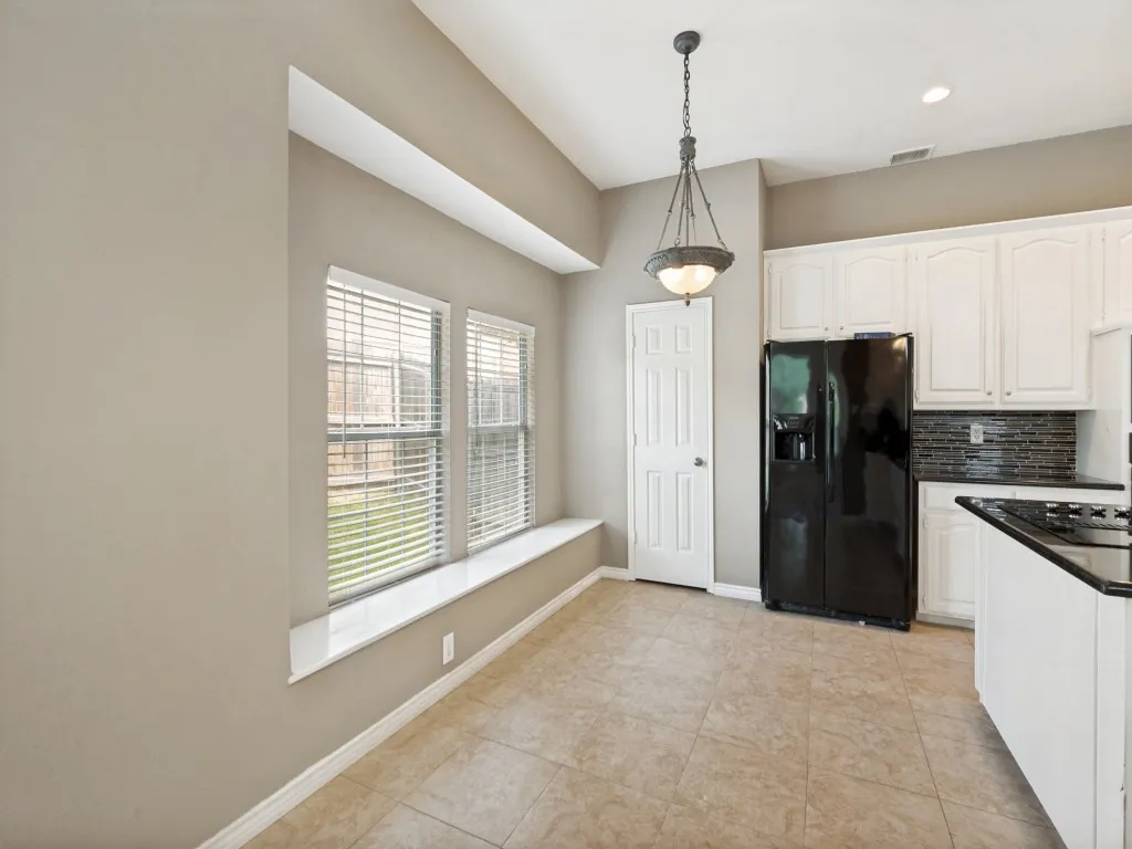 Single Family Residence For Rent in Denton County , 4620 Dusk Meadow Drive, Carrollton, Texas 75010, 4 Bedroom, 3 Bathroom, 2 Garage spaces, 2,353 Sqft, built in 1992, mls#21376744, Real Estate Agent in Carrollton, Homes For Rent in Denton county, Homes For Rent in Carrollton, Realtor in Carrollton Texas, Real Estate Brokerage Independent Realty Texas, Luminita Cordes Realtor