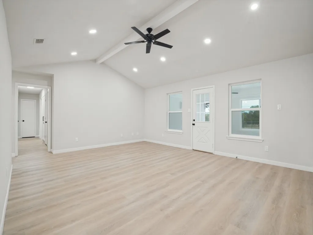 Single Family Residence For Sale in Kaufman County , 9300 High Country Lane, Forney, Texas 75126, 3 Bedroom, 2 Bathroom, 2 Garage spaces, 1,758 Sqft, built in 1992, mls#21375653, Real Estate Agent in Forney, Homes For Sale in Kaufman county, Homes For Sale in Forney, Realtor in Forney Texas, Real Estate Brokerage Independent Realty Texas, Luminita Cordes Realtor