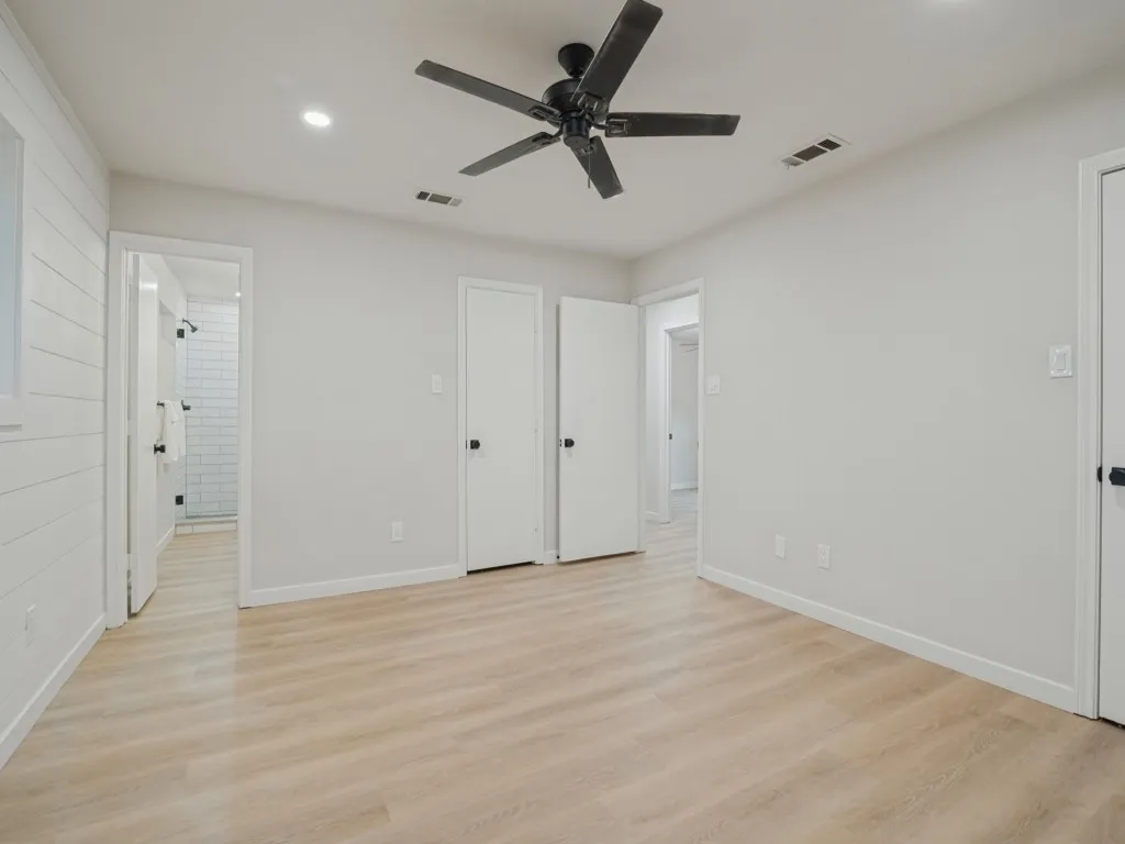 Single Family Residence For Sale in Kaufman County , 9300 High Country Lane, Forney, Texas 75126, 3 Bedroom, 2 Bathroom, 2 Garage spaces, 1,758 Sqft, built in 1992, mls#21375653, Real Estate Agent in Forney, Homes For Sale in Kaufman county, Homes For Sale in Forney, Realtor in Forney Texas, Real Estate Brokerage Independent Realty Texas, Luminita Cordes Realtor