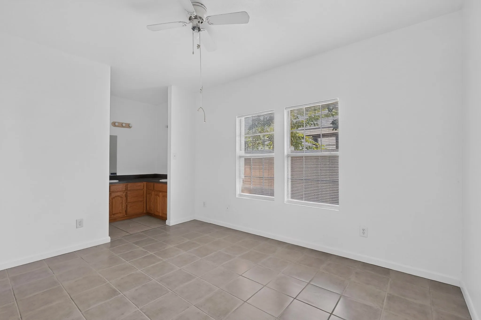 Single Family Residence For Rent in Dallas County , 762 Bethpage Avenue, Dallas, Texas 75217, 3 Bedroom, 2 Bathroom, Garage spaces, 1,240 Sqft, built in 2006, mls#21376568, Real Estate Agent in Dallas, Homes For Rent in Dallas county, Homes For Rent in Dallas, Realtor in Dallas Texas, Real Estate Brokerage Independent Realty Texas, Luminita Cordes Realtor