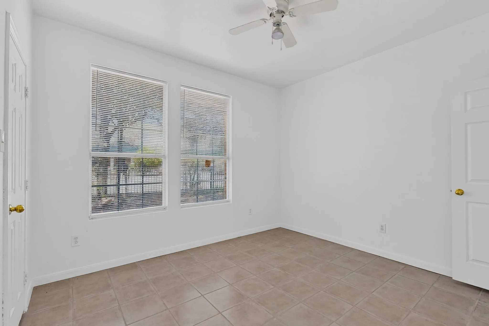 Single Family Residence For Rent in Dallas County , 762 Bethpage Avenue, Dallas, Texas 75217, 3 Bedroom, 2 Bathroom, Garage spaces, 1,240 Sqft, built in 2006, mls#21376568, Real Estate Agent in Dallas, Homes For Rent in Dallas county, Homes For Rent in Dallas, Realtor in Dallas Texas, Real Estate Brokerage Independent Realty Texas, Luminita Cordes Realtor