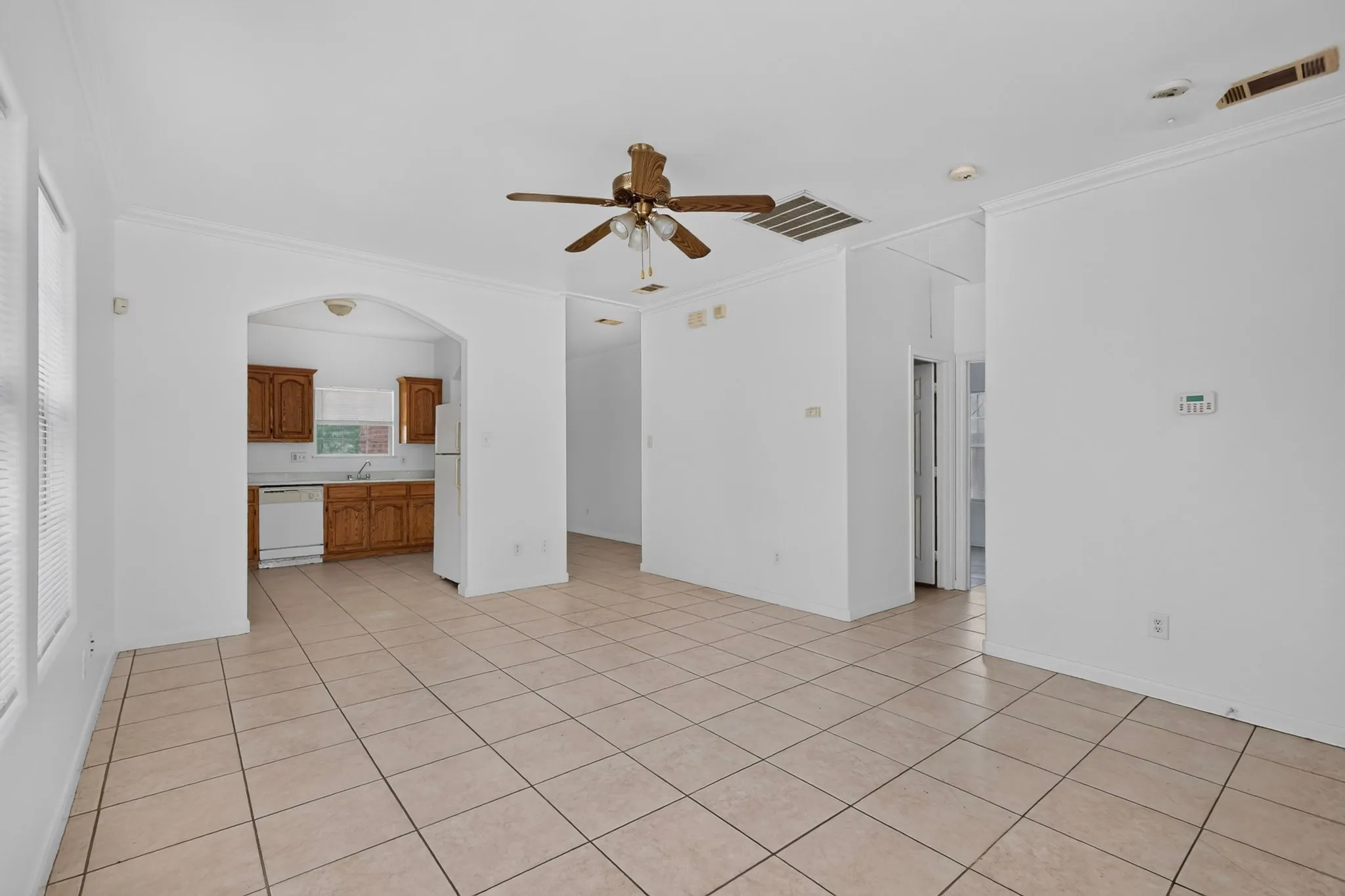 Single Family Residence For Rent in Dallas County , 762 Bethpage Avenue, Dallas, Texas 75217, 3 Bedroom, 2 Bathroom, Garage spaces, 1,240 Sqft, built in 2006, mls#21376568, Real Estate Agent in Dallas, Homes For Rent in Dallas county, Homes For Rent in Dallas, Realtor in Dallas Texas, Real Estate Brokerage Independent Realty Texas, Luminita Cordes Realtor
