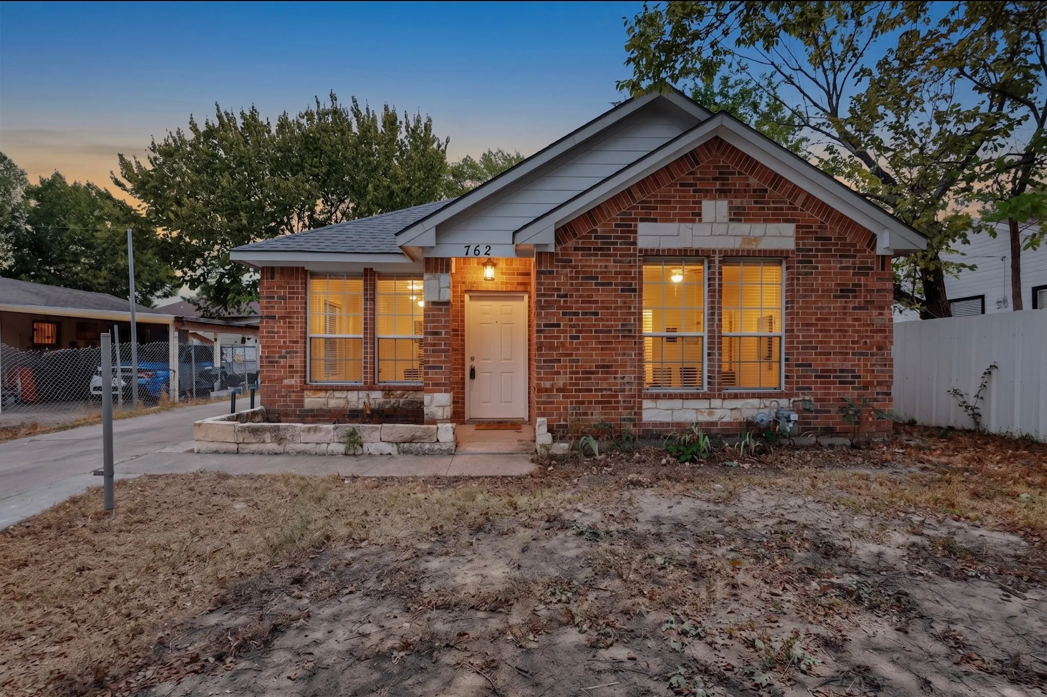 Single Family Residence For Rent in Dallas County , 762 Bethpage Avenue, Dallas, Texas 75217, 3 Bedroom, 2 Bathroom, Garage spaces, 1,240 Sqft, built in 2006, mls#21376568, Real Estate Agent in Dallas, Homes For Rent in Dallas county, Homes For Rent in Dallas, Realtor in Dallas Texas, Real Estate Brokerage Independent Realty Texas, Luminita Cordes Realtor