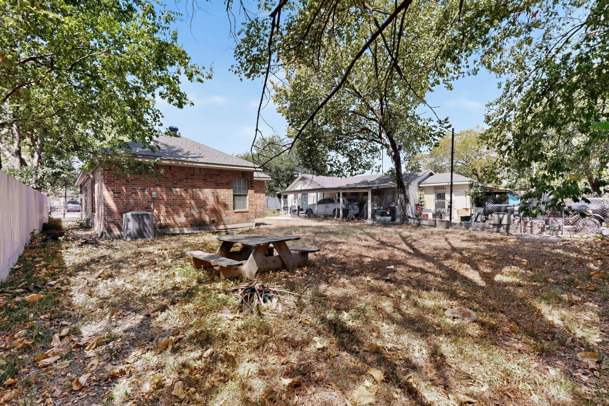 Single Family Residence For Rent in Dallas County , 762 Bethpage Avenue, Dallas, Texas 75217, 3 Bedroom, 2 Bathroom, Garage spaces, 1,240 Sqft, built in 2006, mls#21376568, Real Estate Agent in Dallas, Homes For Rent in Dallas county, Homes For Rent in Dallas, Realtor in Dallas Texas, Real Estate Brokerage Independent Realty Texas, Luminita Cordes Realtor