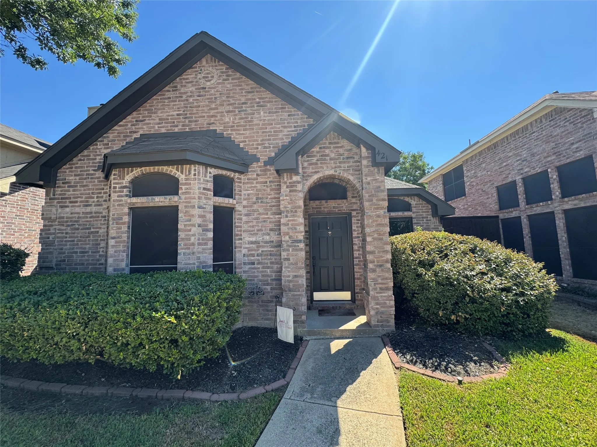 Single Family Residence For Rent in Dallas County , 421 Leisure Lane, Coppell, Texas 75019, 3 Bedroom, 3 Bathroom, 2 Garage spaces, 1,445 Sqft, built in 1988, mls#21376681, Real Estate Agent in Coppell, Homes For Rent in Dallas county, Homes For Rent in Coppell, Realtor in Coppell Texas, Real Estate Brokerage Independent Realty Texas, Luminita Cordes Realtor