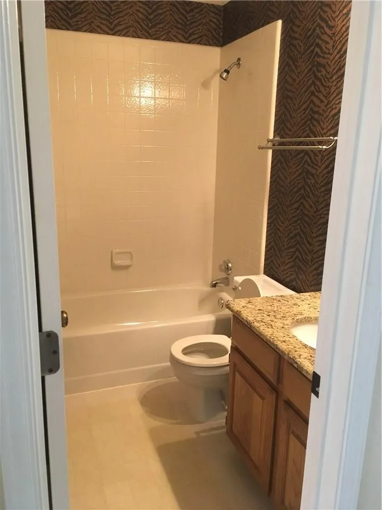 Single Family Residence For Rent in Dallas County , 421 Leisure Lane, Coppell, Texas 75019, 3 Bedroom, 3 Bathroom, 2 Garage spaces, 1,445 Sqft, built in 1988, mls#21376681, Real Estate Agent in Coppell, Homes For Rent in Dallas county, Homes For Rent in Coppell, Realtor in Coppell Texas, Real Estate Brokerage Independent Realty Texas, Luminita Cordes Realtor
