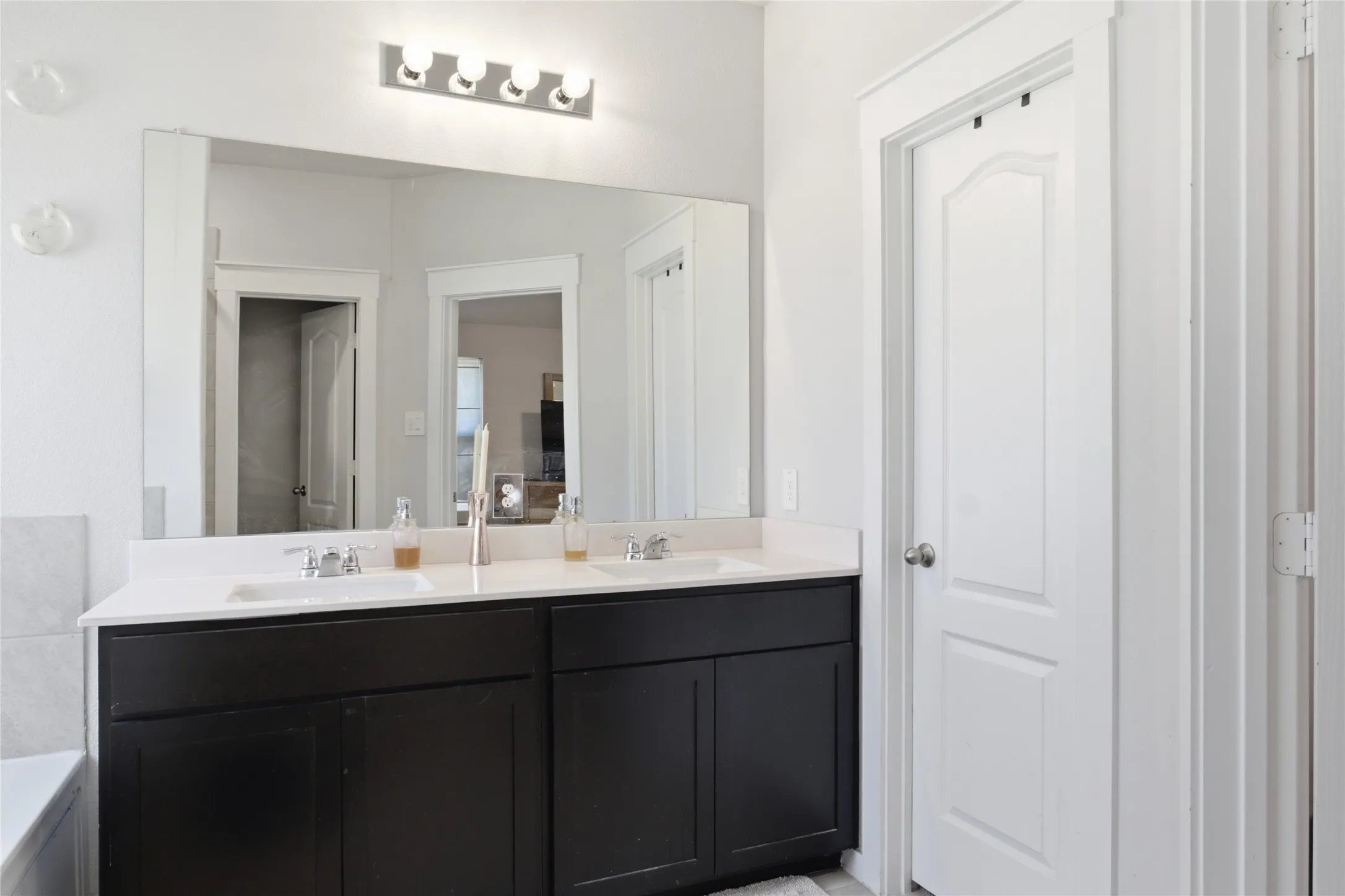 Single Family Residence For Sale in Collin County , 2525 Moser Lane, Royse City, Texas 75189, 4 Bedroom, 2 Bathroom, 2 Garage spaces, 2,035 Sqft, built in 2022, mls#21376747, Real Estate Agent in Royse City, Homes For Sale in Collin county, Homes For Sale in Royse City, Realtor in Royse City Texas, Real Estate Brokerage Independent Realty Texas, Luminita Cordes Realtor