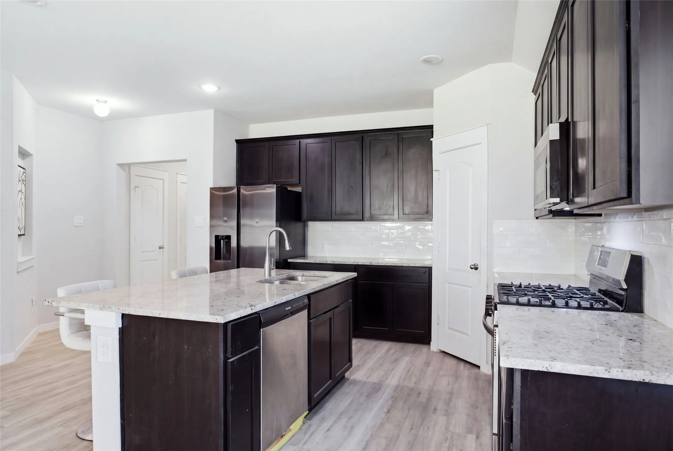 Single Family Residence For Sale in Collin County , 2525 Moser Lane, Royse City, Texas 75189, 4 Bedroom, 2 Bathroom, 2 Garage spaces, 2,035 Sqft, built in 2022, mls#21376747, Real Estate Agent in Royse City, Homes For Sale in Collin county, Homes For Sale in Royse City, Realtor in Royse City Texas, Real Estate Brokerage Independent Realty Texas, Luminita Cordes Realtor