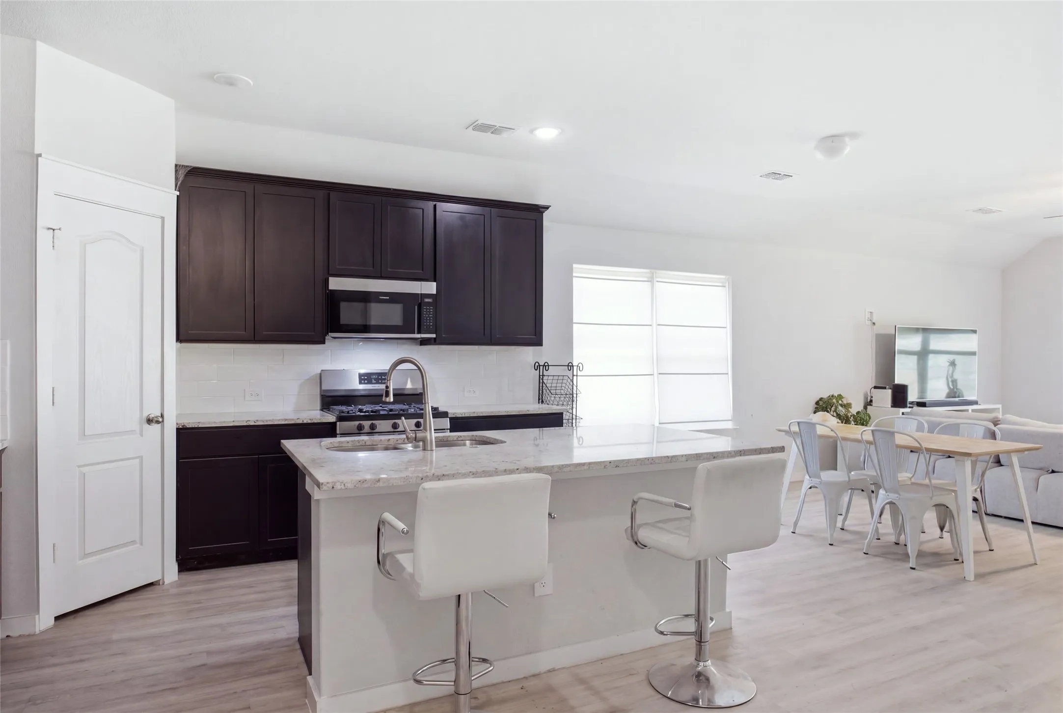 Single Family Residence For Sale in Collin County , 2525 Moser Lane, Royse City, Texas 75189, 4 Bedroom, 2 Bathroom, 2 Garage spaces, 2,035 Sqft, built in 2022, mls#21376747, Real Estate Agent in Royse City, Homes For Sale in Collin county, Homes For Sale in Royse City, Realtor in Royse City Texas, Real Estate Brokerage Independent Realty Texas, Luminita Cordes Realtor