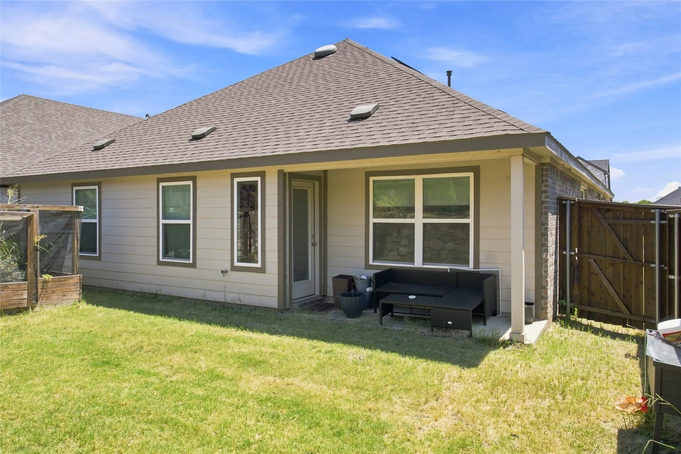 Single Family Residence For Sale in Collin County , 2525 Moser Lane, Royse City, Texas 75189, 4 Bedroom, 2 Bathroom, 2 Garage spaces, 2,035 Sqft, built in 2022, mls#21376747, Real Estate Agent in Royse City, Homes For Sale in Collin county, Homes For Sale in Royse City, Realtor in Royse City Texas, Real Estate Brokerage Independent Realty Texas, Luminita Cordes Realtor