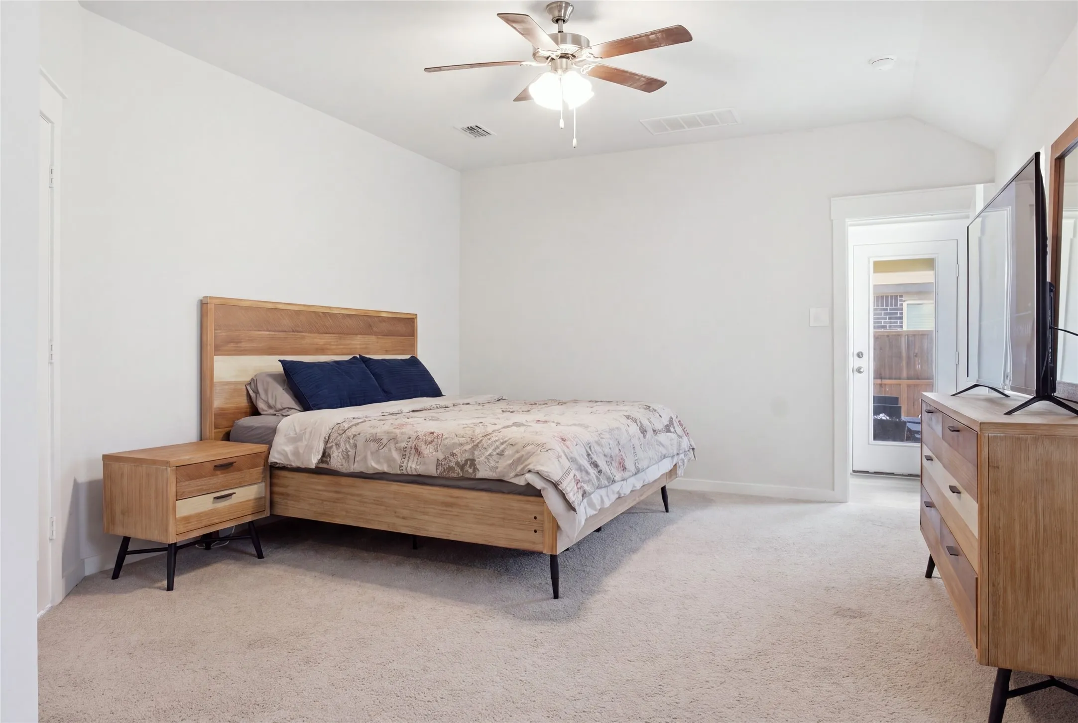Single Family Residence For Sale in Collin County , 2525 Moser Lane, Royse City, Texas 75189, 4 Bedroom, 2 Bathroom, 2 Garage spaces, 2,035 Sqft, built in 2022, mls#21376747, Real Estate Agent in Royse City, Homes For Sale in Collin county, Homes For Sale in Royse City, Realtor in Royse City Texas, Real Estate Brokerage Independent Realty Texas, Luminita Cordes Realtor