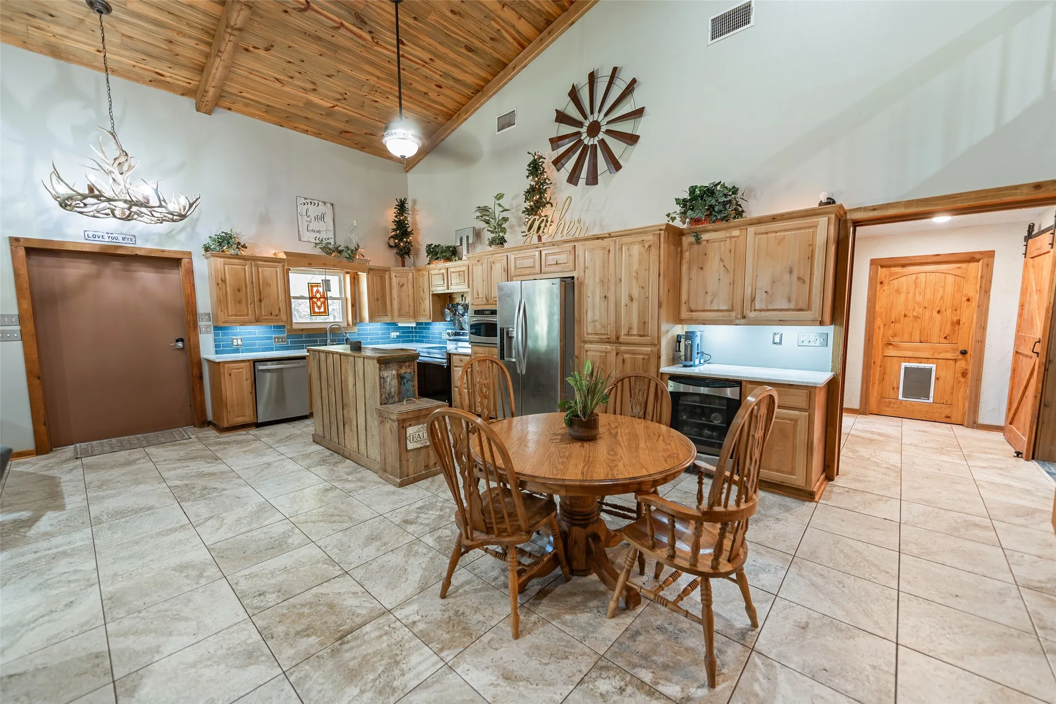 Farm For Sale in Franklin (TX) County , 3383 NW CR 1030, Mount Vernon, Texas 75457, 3 Bedroom, 2 Bathroom, 1 Garage spaces, 1,920 Sqft, built in 2011, mls#21375886, Real Estate Agent in Mount Vernon, Homes For Sale in Franklin (TX) county, Homes For Sale in Mount Vernon, Realtor in Mount Vernon Texas, Real Estate Brokerage Independent Realty Texas, Luminita Cordes Realtor