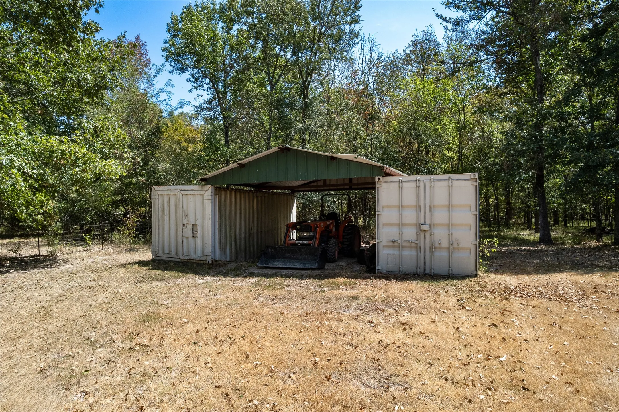 Farm For Sale in Franklin (TX) County , 3383 NW CR 1030, Mount Vernon, Texas 75457, 3 Bedroom, 2 Bathroom, 1 Garage spaces, 1,920 Sqft, built in 2011, mls#21375886, Real Estate Agent in Mount Vernon, Homes For Sale in Franklin (TX) county, Homes For Sale in Mount Vernon, Realtor in Mount Vernon Texas, Real Estate Brokerage Independent Realty Texas, Luminita Cordes Realtor