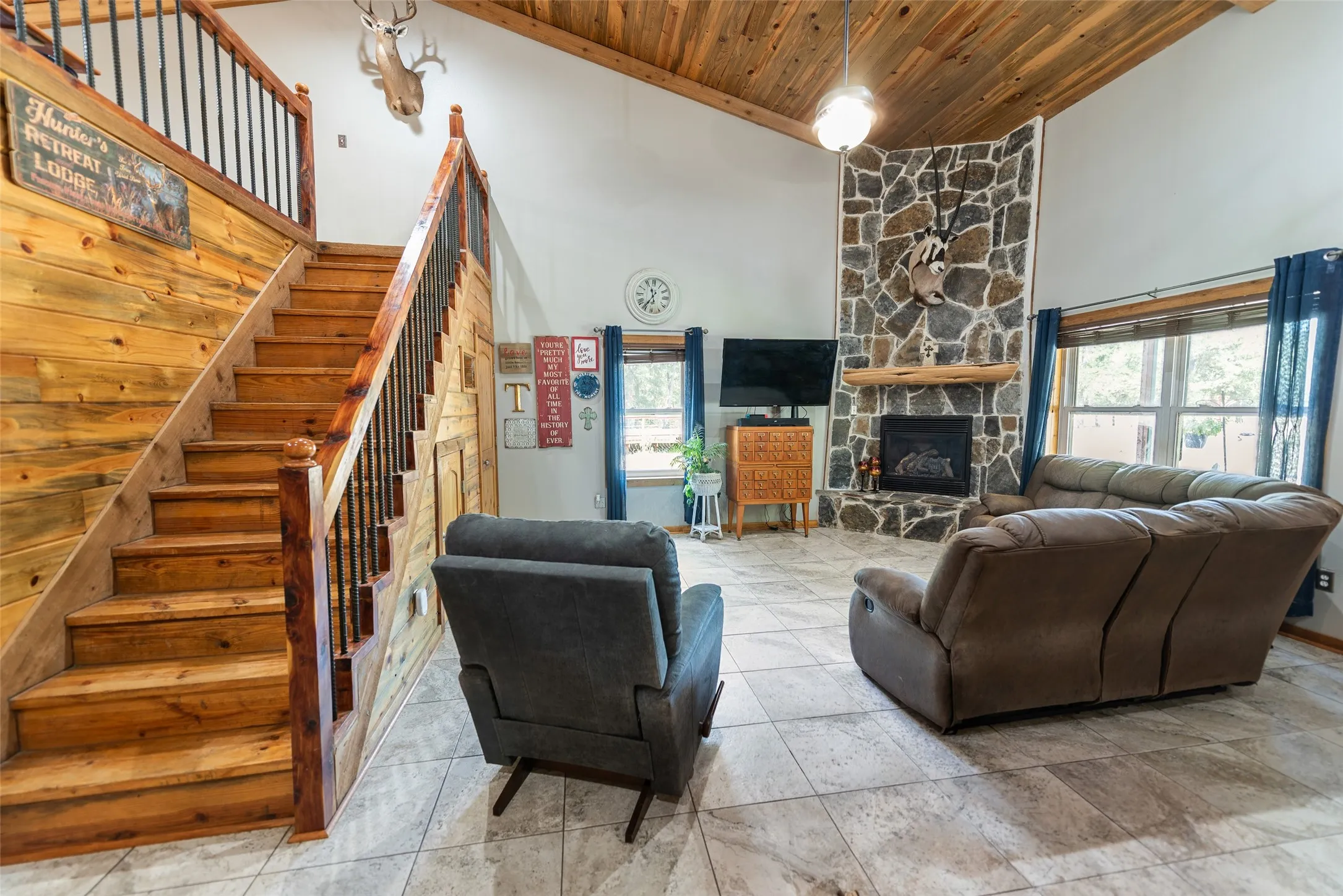 Farm For Sale in Franklin (TX) County , 3383 NW CR 1030, Mount Vernon, Texas 75457, 3 Bedroom, 2 Bathroom, 1 Garage spaces, 1,920 Sqft, built in 2011, mls#21375886, Real Estate Agent in Mount Vernon, Homes For Sale in Franklin (TX) county, Homes For Sale in Mount Vernon, Realtor in Mount Vernon Texas, Real Estate Brokerage Independent Realty Texas, Luminita Cordes Realtor