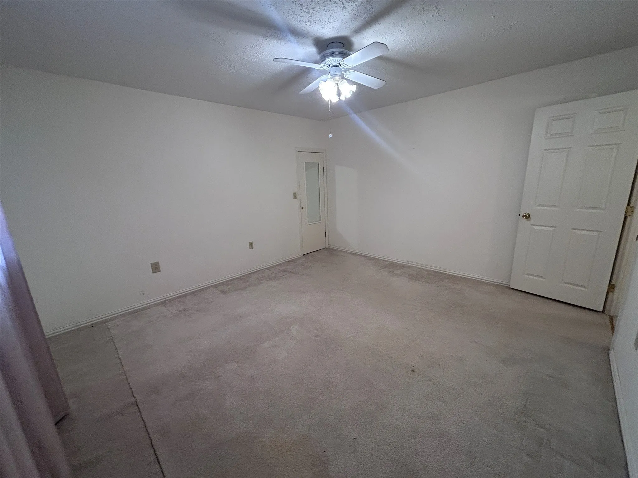 Single Family Residence For Sale in Hood County , 7600 Lipan Highway, Lipan, Texas 76462, 3 Bedroom, 3 Bathroom, 2 Garage spaces, 2,291 Sqft, built in 1993, mls#21376730, Real Estate Agent in Lipan, Homes For Sale in Hood county, Homes For Sale in Lipan, Realtor in Lipan Texas, Real Estate Brokerage Independent Realty Texas, Luminita Cordes Realtor