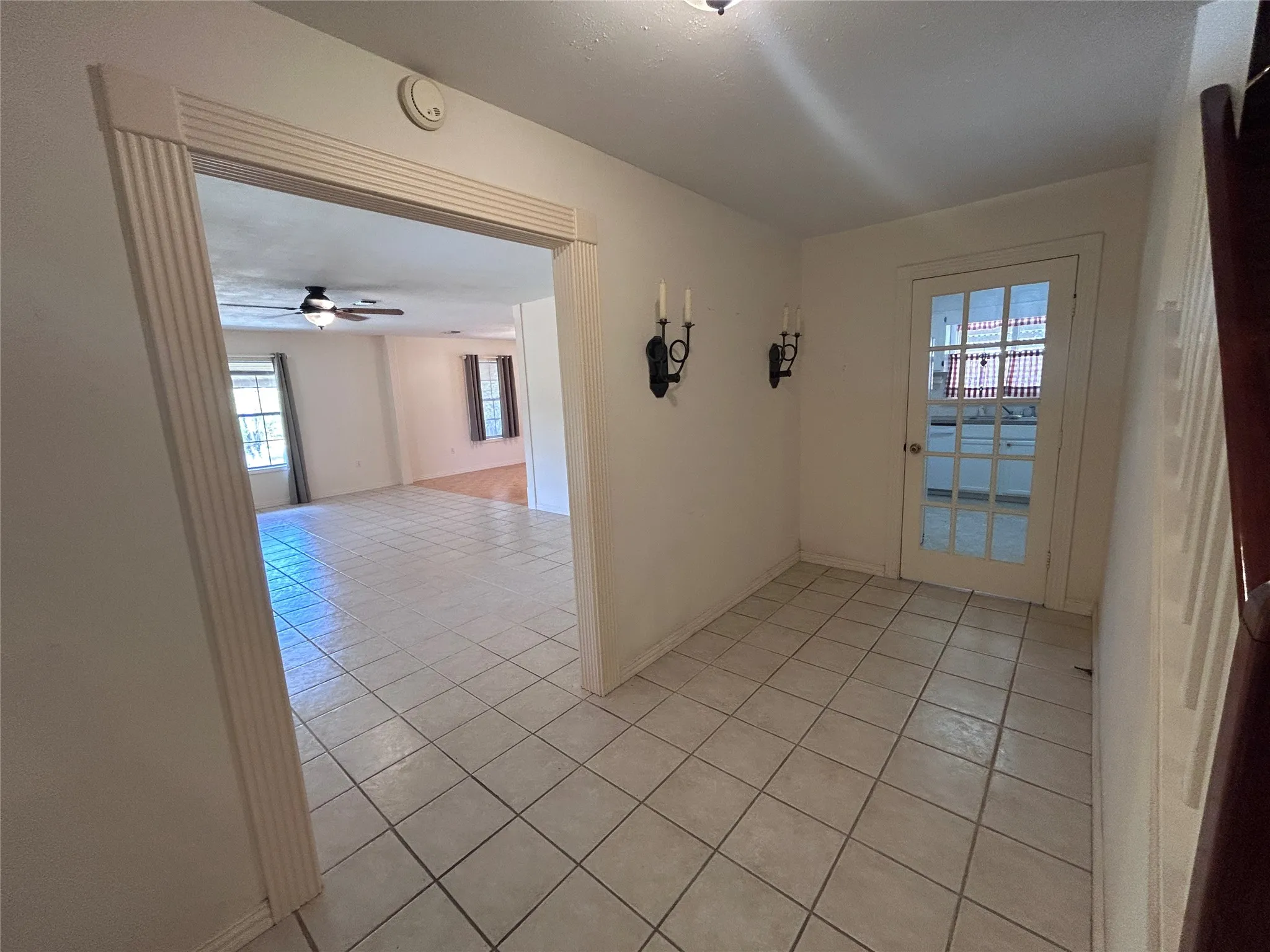 Single Family Residence For Sale in Hood County , 7600 Lipan Highway, Lipan, Texas 76462, 3 Bedroom, 3 Bathroom, 2 Garage spaces, 2,291 Sqft, built in 1993, mls#21376730, Real Estate Agent in Lipan, Homes For Sale in Hood county, Homes For Sale in Lipan, Realtor in Lipan Texas, Real Estate Brokerage Independent Realty Texas, Luminita Cordes Realtor