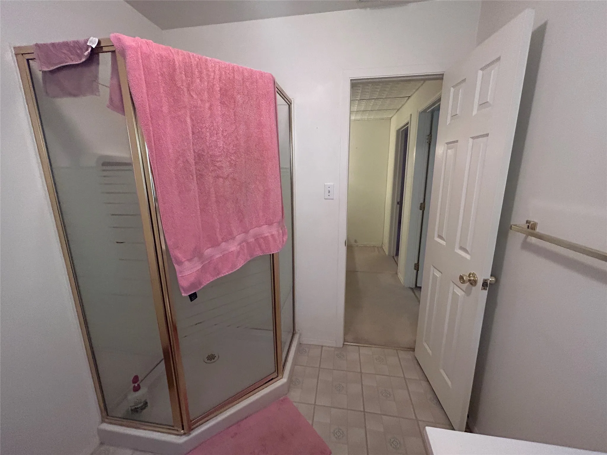 Single Family Residence For Sale in Hood County , 7600 Lipan Highway, Lipan, Texas 76462, 3 Bedroom, 3 Bathroom, 2 Garage spaces, 2,291 Sqft, built in 1993, mls#21376730, Real Estate Agent in Lipan, Homes For Sale in Hood county, Homes For Sale in Lipan, Realtor in Lipan Texas, Real Estate Brokerage Independent Realty Texas, Luminita Cordes Realtor