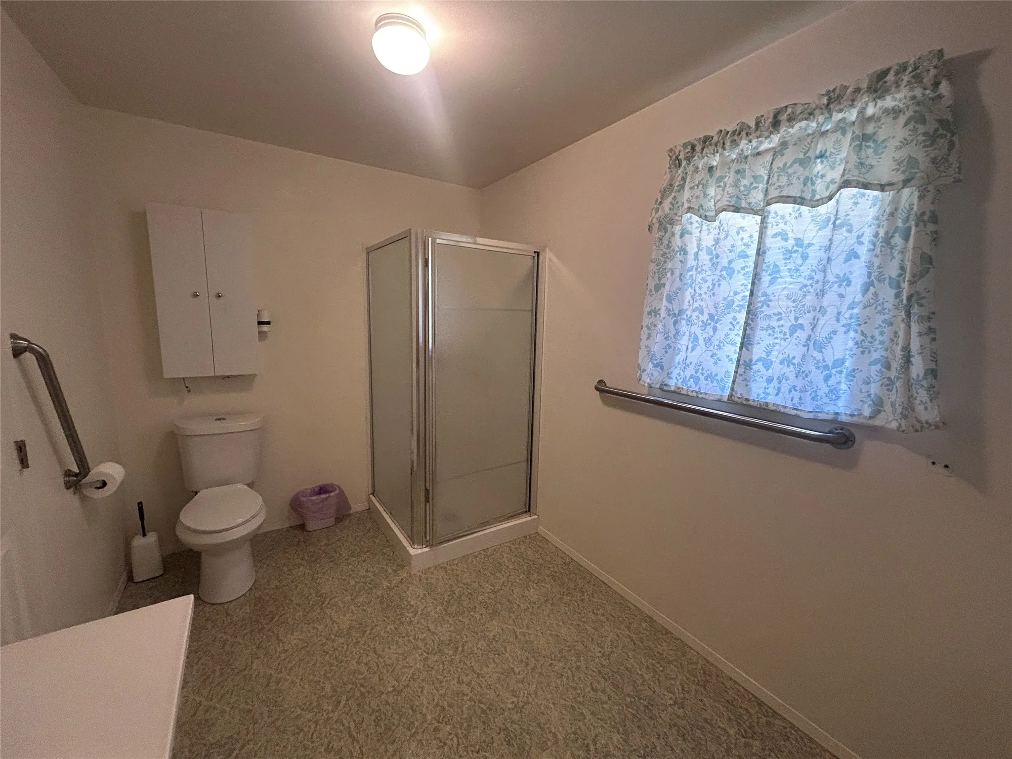 Single Family Residence For Sale in Hood County , 7600 Lipan Highway, Lipan, Texas 76462, 3 Bedroom, 3 Bathroom, 2 Garage spaces, 2,291 Sqft, built in 1993, mls#21376730, Real Estate Agent in Lipan, Homes For Sale in Hood county, Homes For Sale in Lipan, Realtor in Lipan Texas, Real Estate Brokerage Independent Realty Texas, Luminita Cordes Realtor