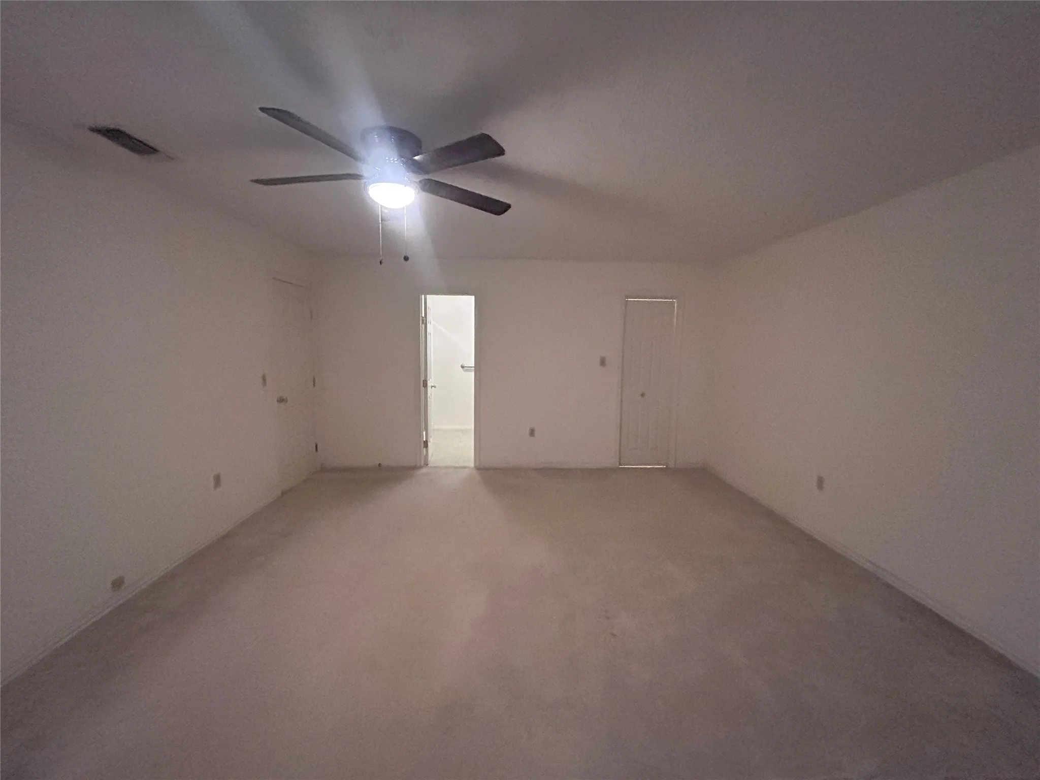 Single Family Residence For Sale in Hood County , 7600 Lipan Highway, Lipan, Texas 76462, 3 Bedroom, 3 Bathroom, 2 Garage spaces, 2,291 Sqft, built in 1993, mls#21376730, Real Estate Agent in Lipan, Homes For Sale in Hood county, Homes For Sale in Lipan, Realtor in Lipan Texas, Real Estate Brokerage Independent Realty Texas, Luminita Cordes Realtor