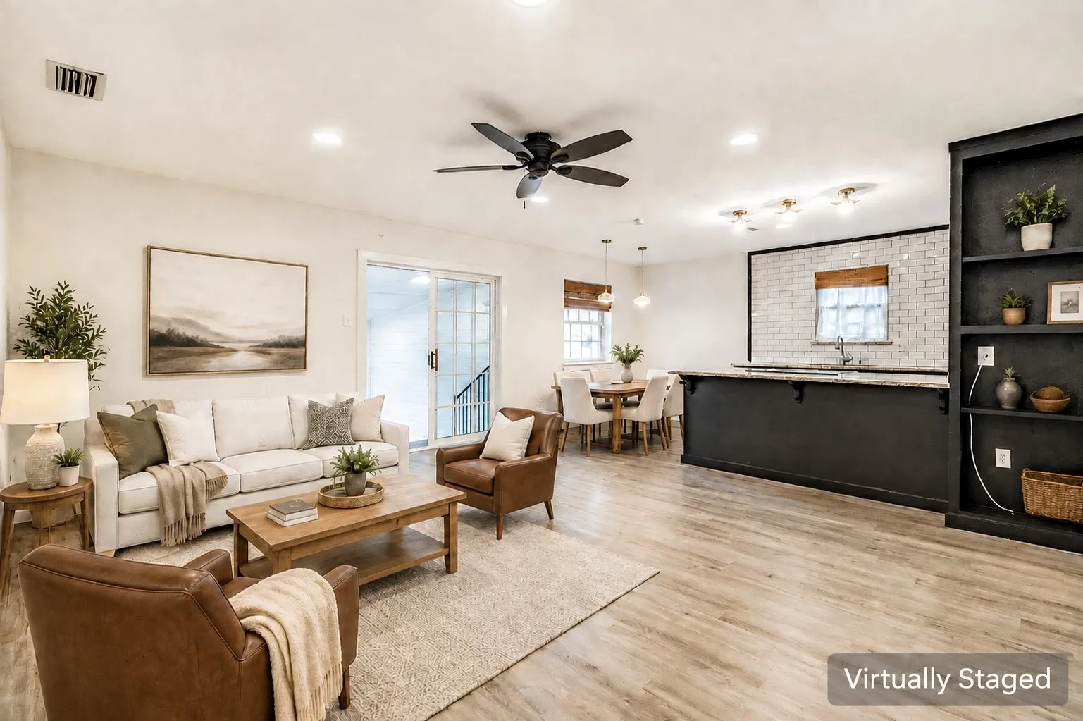 Single Family Residence For Sale in Rockwall County , 818 E Heath Street, Rockwall, Texas 75087, 3 Bedroom, 2 Bathroom, 1 Garage spaces, 1,376 Sqft, built in 1979, mls#21375378, Real Estate Agent in Rockwall, Homes For Sale in Rockwall county, Homes For Sale in Rockwall, Realtor in Rockwall Texas, Real Estate Brokerage Independent Realty Texas, Luminita Cordes Realtor