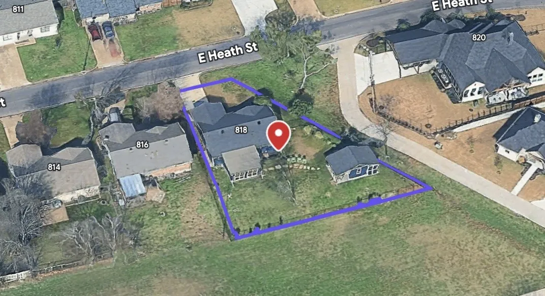 Single Family Residence For Sale in Rockwall County , 818 E Heath Street, Rockwall, Texas 75087, 3 Bedroom, 2 Bathroom, 1 Garage spaces, 1,376 Sqft, built in 1979, mls#21375378, Real Estate Agent in Rockwall, Homes For Sale in Rockwall county, Homes For Sale in Rockwall, Realtor in Rockwall Texas, Real Estate Brokerage Independent Realty Texas, Luminita Cordes Realtor