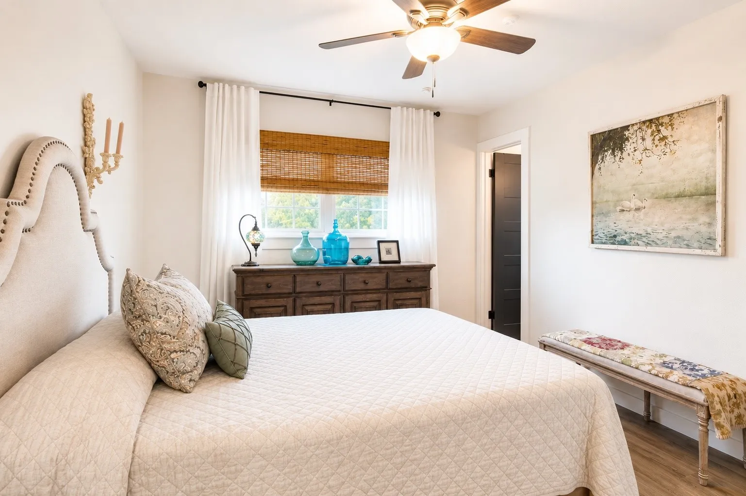 Single Family Residence For Sale in Rockwall County , 818 E Heath Street, Rockwall, Texas 75087, 3 Bedroom, 2 Bathroom, 1 Garage spaces, 1,376 Sqft, built in 1979, mls#21375378, Real Estate Agent in Rockwall, Homes For Sale in Rockwall county, Homes For Sale in Rockwall, Realtor in Rockwall Texas, Real Estate Brokerage Independent Realty Texas, Luminita Cordes Realtor