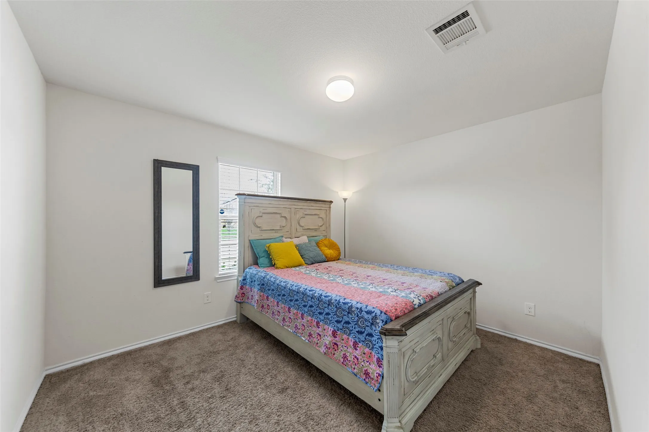Single Family Residence For Sale in Collin County , 901 Opal Path, Princeton, Texas 75407, 4 Bedroom, 2 Bathroom, 2 Garage spaces, 2,074 Sqft, built in 2018, mls#21376669, Real Estate Agent in Princeton, Homes For Sale in Collin county, Homes For Sale in Princeton, Realtor in Princeton Texas, Real Estate Brokerage Independent Realty Texas, Luminita Cordes Realtor
