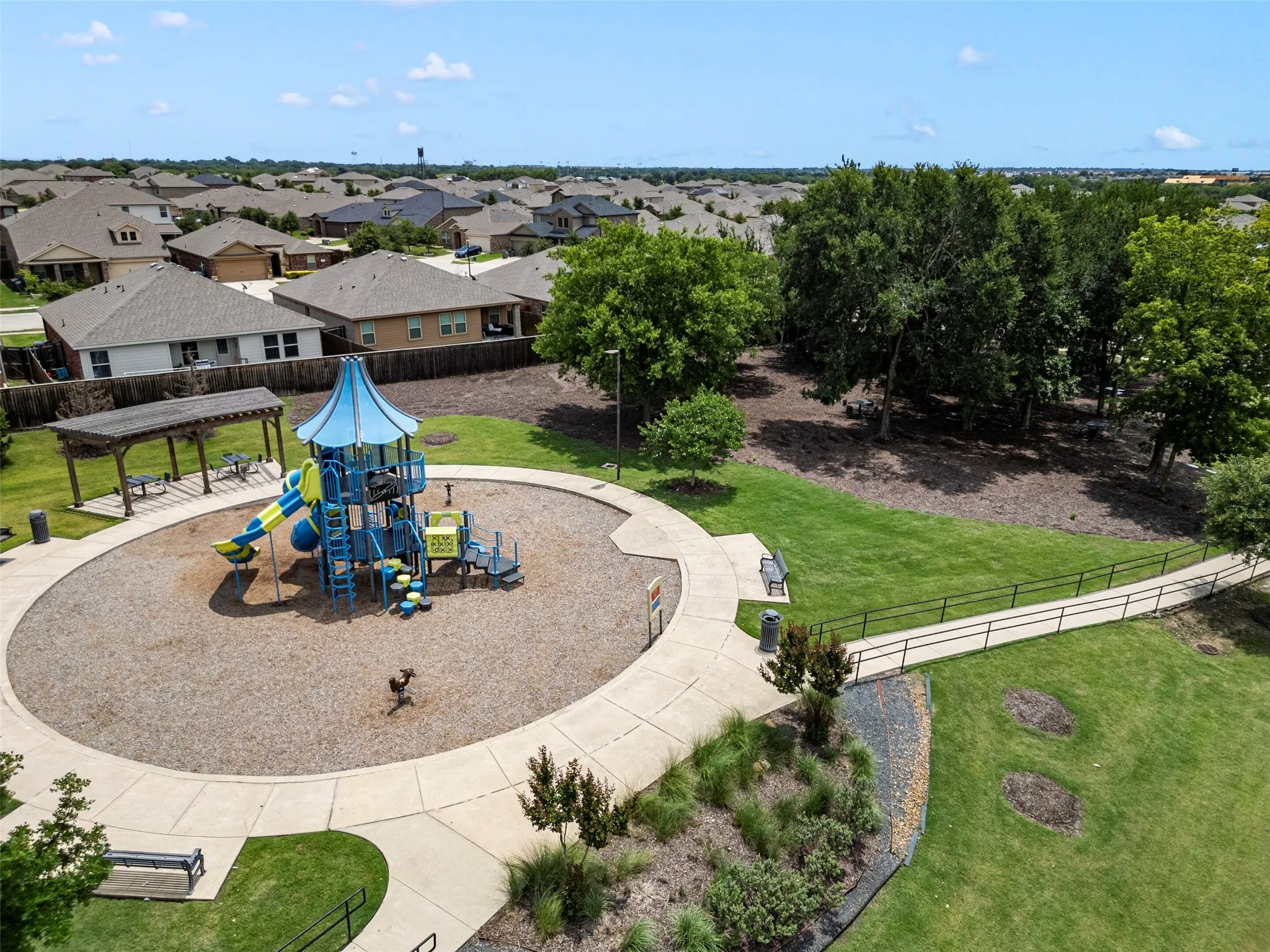 Single Family Residence For Sale in Collin County , 901 Opal Path, Princeton, Texas 75407, 4 Bedroom, 2 Bathroom, 2 Garage spaces, 2,074 Sqft, built in 2018, mls#21376669, Real Estate Agent in Princeton, Homes For Sale in Collin county, Homes For Sale in Princeton, Realtor in Princeton Texas, Real Estate Brokerage Independent Realty Texas, Luminita Cordes Realtor