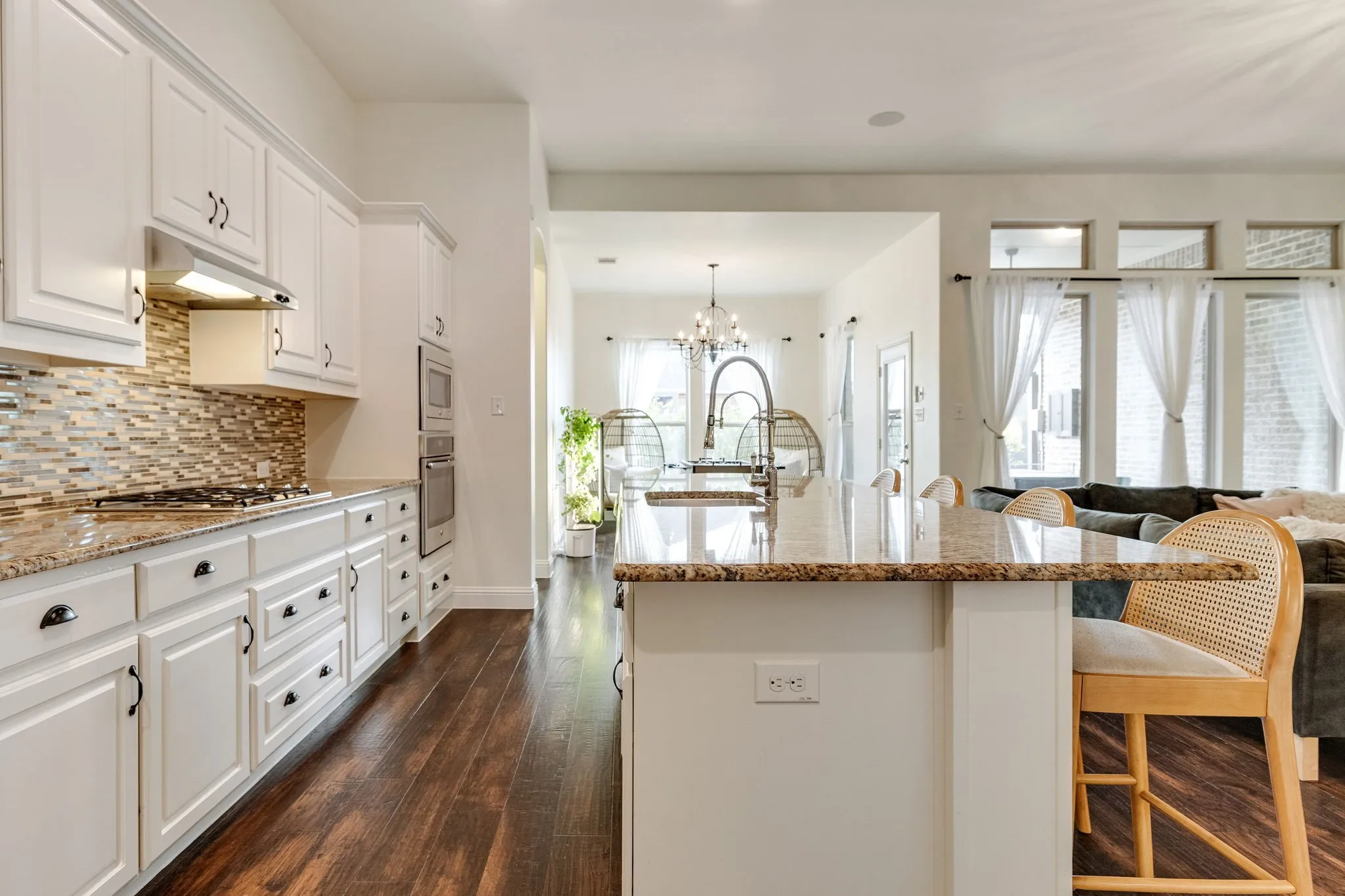 Single Family Residence For Sale in Collin County , 716 Allbright Road, Celina, Texas 75009, 4 Bedroom, 3 Bathroom, 2 Garage spaces, 2,792 Sqft, built in 2015, mls#21376748, Real Estate Agent in Celina, Homes For Sale in Collin county, Homes For Sale in Celina, Realtor in Celina Texas, Real Estate Brokerage Independent Realty Texas, Luminita Cordes Realtor