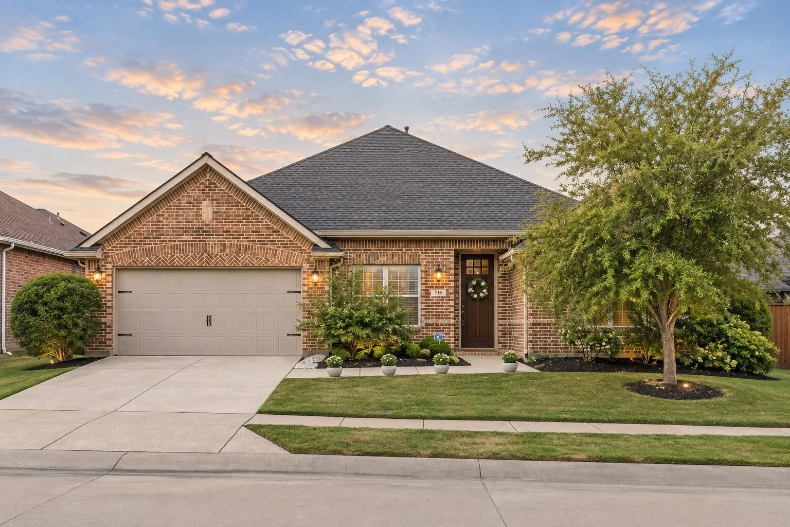 Single Family Residence For Sale in Collin County , 716 Allbright Road, Celina, Texas 75009, 4 Bedroom, 3 Bathroom, 2 Garage spaces, 2,792 Sqft, built in 2015, mls#21376748, Real Estate Agent in Celina, Homes For Sale in Collin county, Homes For Sale in Celina, Realtor in Celina Texas, Real Estate Brokerage Independent Realty Texas, Luminita Cordes Realtor