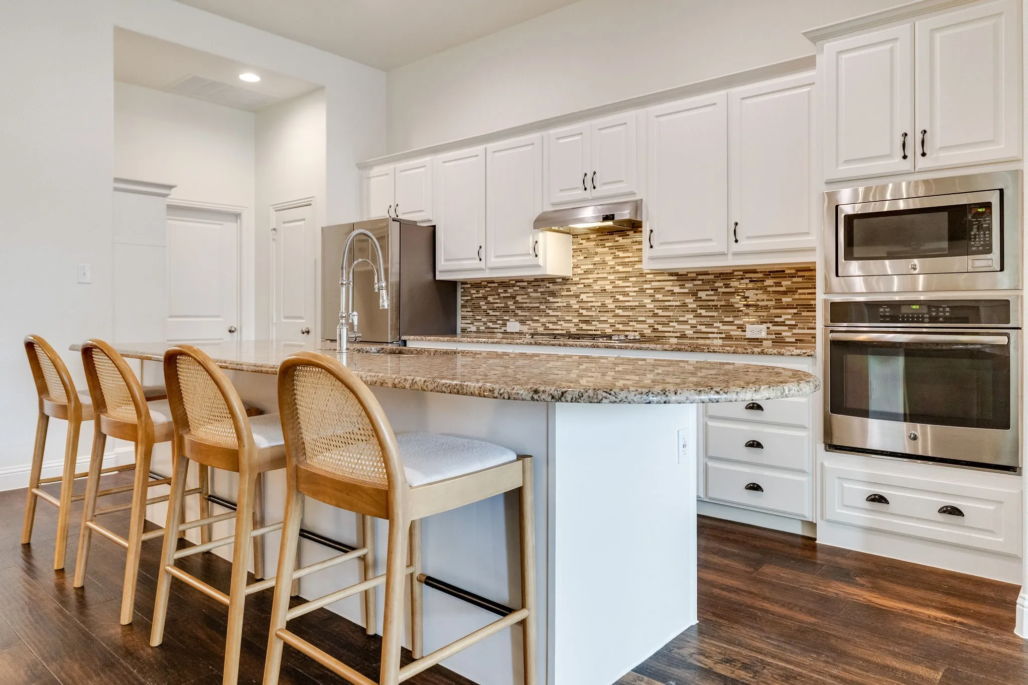 Single Family Residence For Sale in Collin County , 716 Allbright Road, Celina, Texas 75009, 4 Bedroom, 3 Bathroom, 2 Garage spaces, 2,792 Sqft, built in 2015, mls#21376748, Real Estate Agent in Celina, Homes For Sale in Collin county, Homes For Sale in Celina, Realtor in Celina Texas, Real Estate Brokerage Independent Realty Texas, Luminita Cordes Realtor