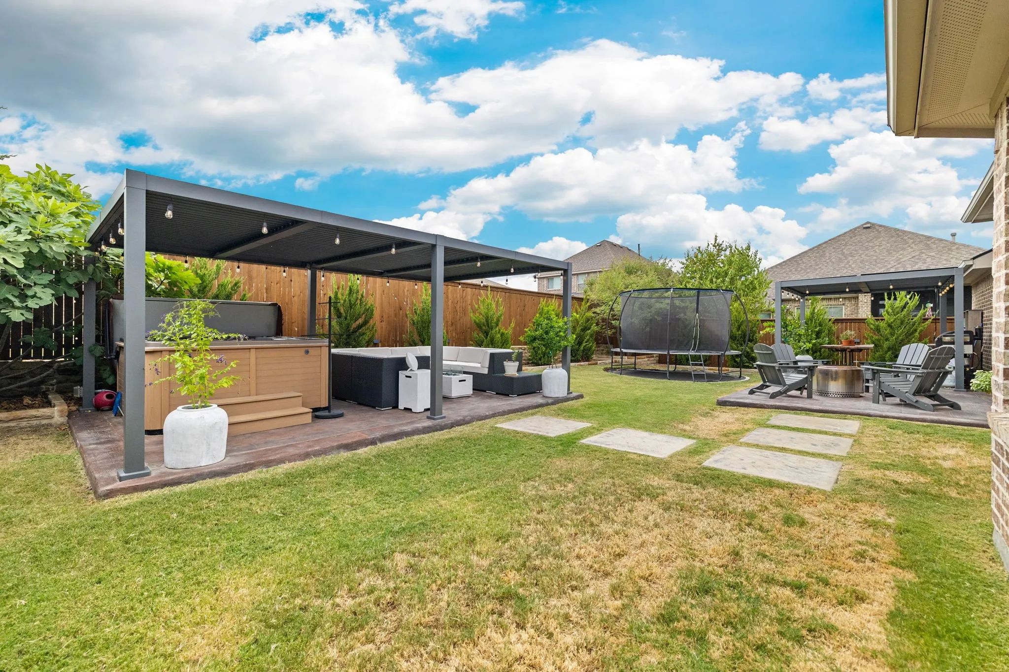 Single Family Residence For Sale in Collin County , 716 Allbright Road, Celina, Texas 75009, 4 Bedroom, 3 Bathroom, 2 Garage spaces, 2,792 Sqft, built in 2015, mls#21376748, Real Estate Agent in Celina, Homes For Sale in Collin county, Homes For Sale in Celina, Realtor in Celina Texas, Real Estate Brokerage Independent Realty Texas, Luminita Cordes Realtor