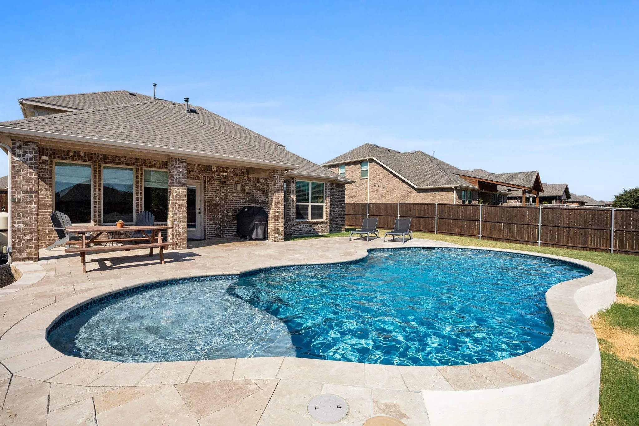 Single Family Residence For Sale in Rockwall County , 244 Jefferson Lane, Fate, Texas 75189, 4 Bedroom, 3 Bathroom, 3 Garage spaces, 2,858 Sqft, built in 2018, mls#21375535, Real Estate Agent in Fate, Homes For Sale in Rockwall county, Homes For Sale in Fate, Realtor in Fate Texas, Real Estate Brokerage Independent Realty Texas, Luminita Cordes Realtor