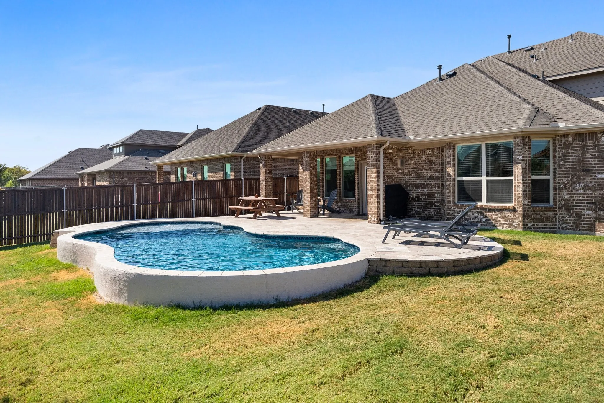 Single Family Residence For Sale in Rockwall County , 244 Jefferson Lane, Fate, Texas 75189, 4 Bedroom, 3 Bathroom, 3 Garage spaces, 2,858 Sqft, built in 2018, mls#21375535, Real Estate Agent in Fate, Homes For Sale in Rockwall county, Homes For Sale in Fate, Realtor in Fate Texas, Real Estate Brokerage Independent Realty Texas, Luminita Cordes Realtor