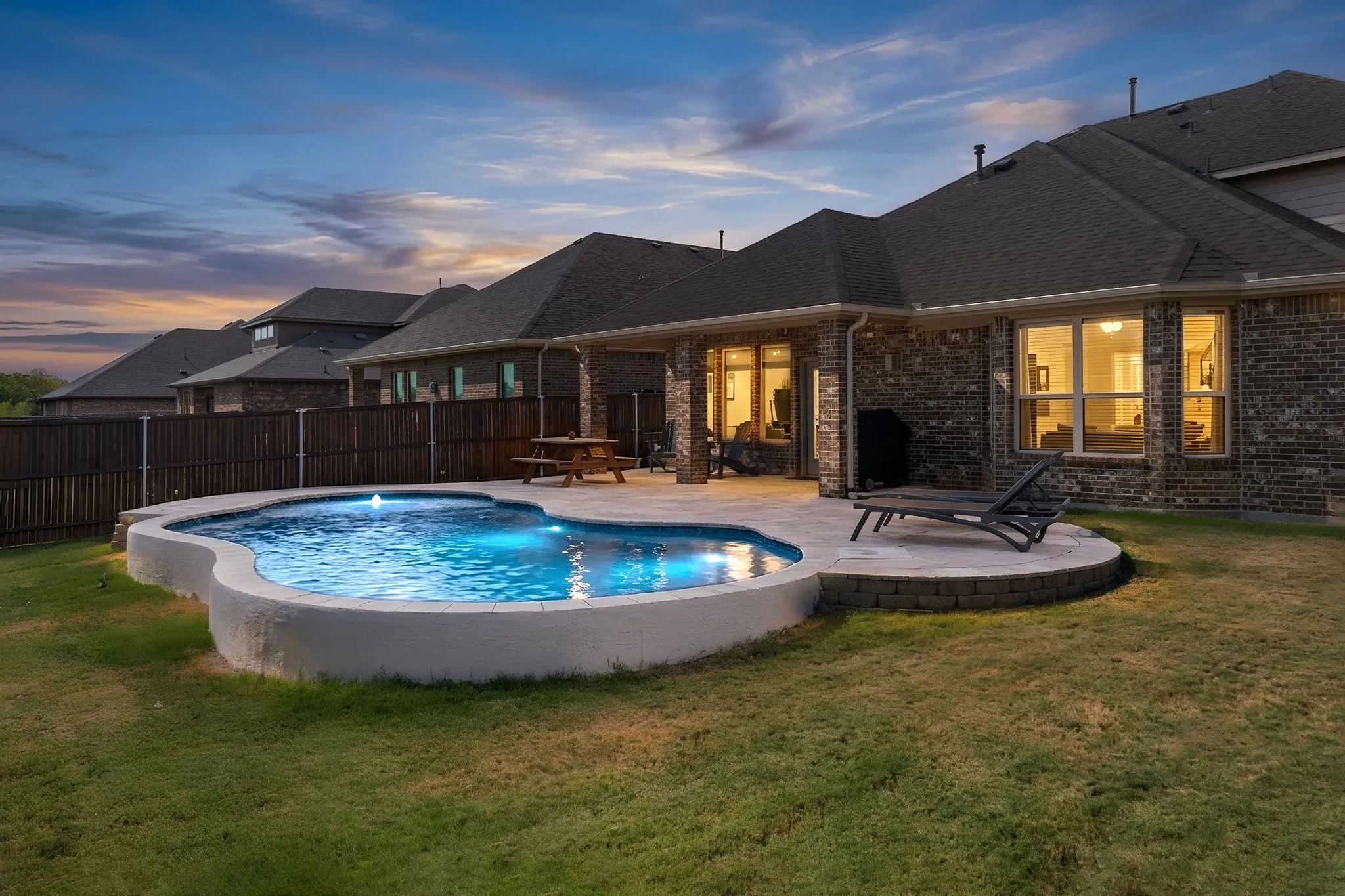 Single Family Residence For Sale in Rockwall County , 244 Jefferson Lane, Fate, Texas 75189, 4 Bedroom, 3 Bathroom, 3 Garage spaces, 2,858 Sqft, built in 2018, mls#21375535, Real Estate Agent in Fate, Homes For Sale in Rockwall county, Homes For Sale in Fate, Realtor in Fate Texas, Real Estate Brokerage Independent Realty Texas, Luminita Cordes Realtor