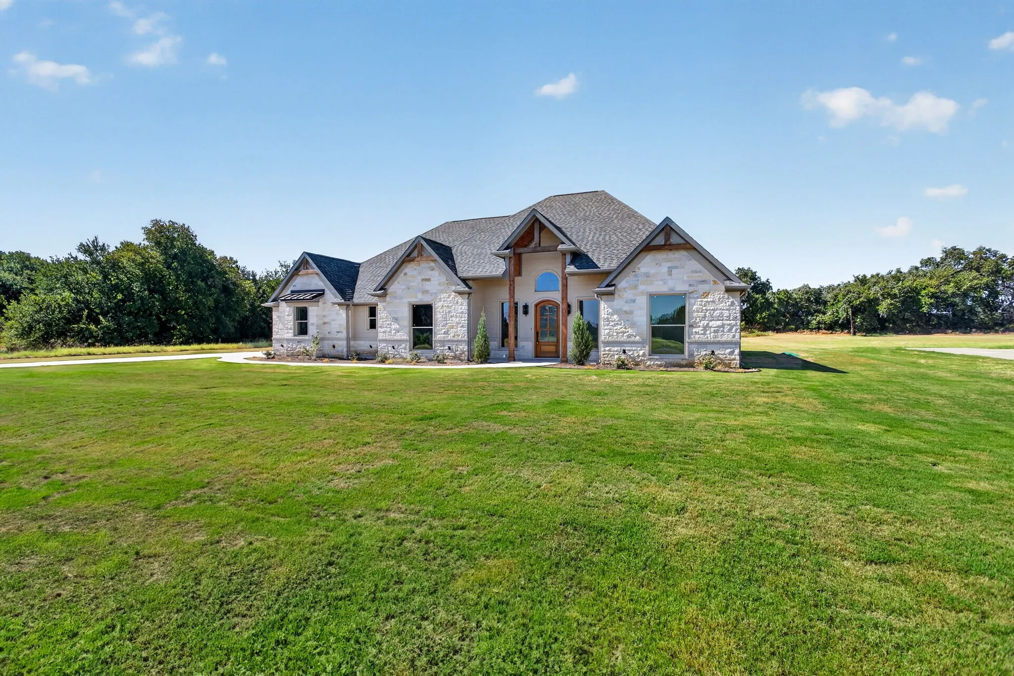 Single Family Residence For Sale in Parker County , 129 Heritage Springs Drive, Weatherford, Texas 76087, 4 Bedroom, 4 Bathroom, 3 Garage spaces, 3,153 Sqft, built in 2026, mls#21369374, Real Estate Agent in Weatherford, Homes For Sale in Parker county, Homes For Sale in Weatherford, Realtor in Weatherford Texas, Real Estate Brokerage Independent Realty Texas, Luminita Cordes Realtor